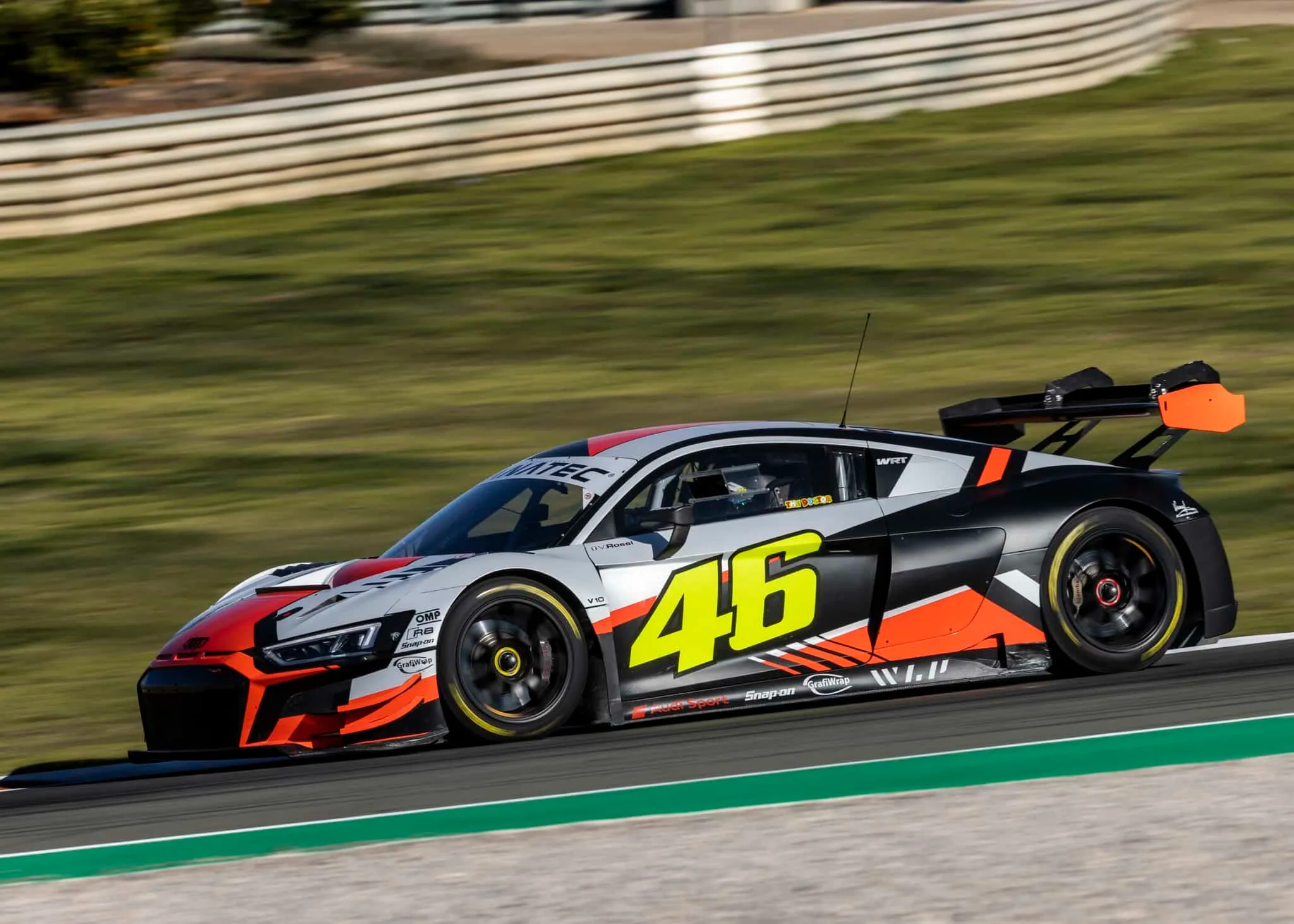 valentino rossi audi r8 lms