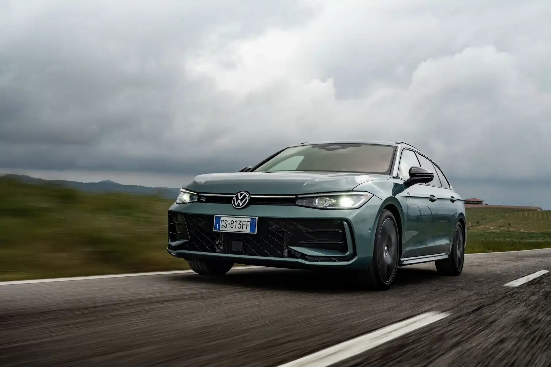 volkswagen passat 2024 copertina