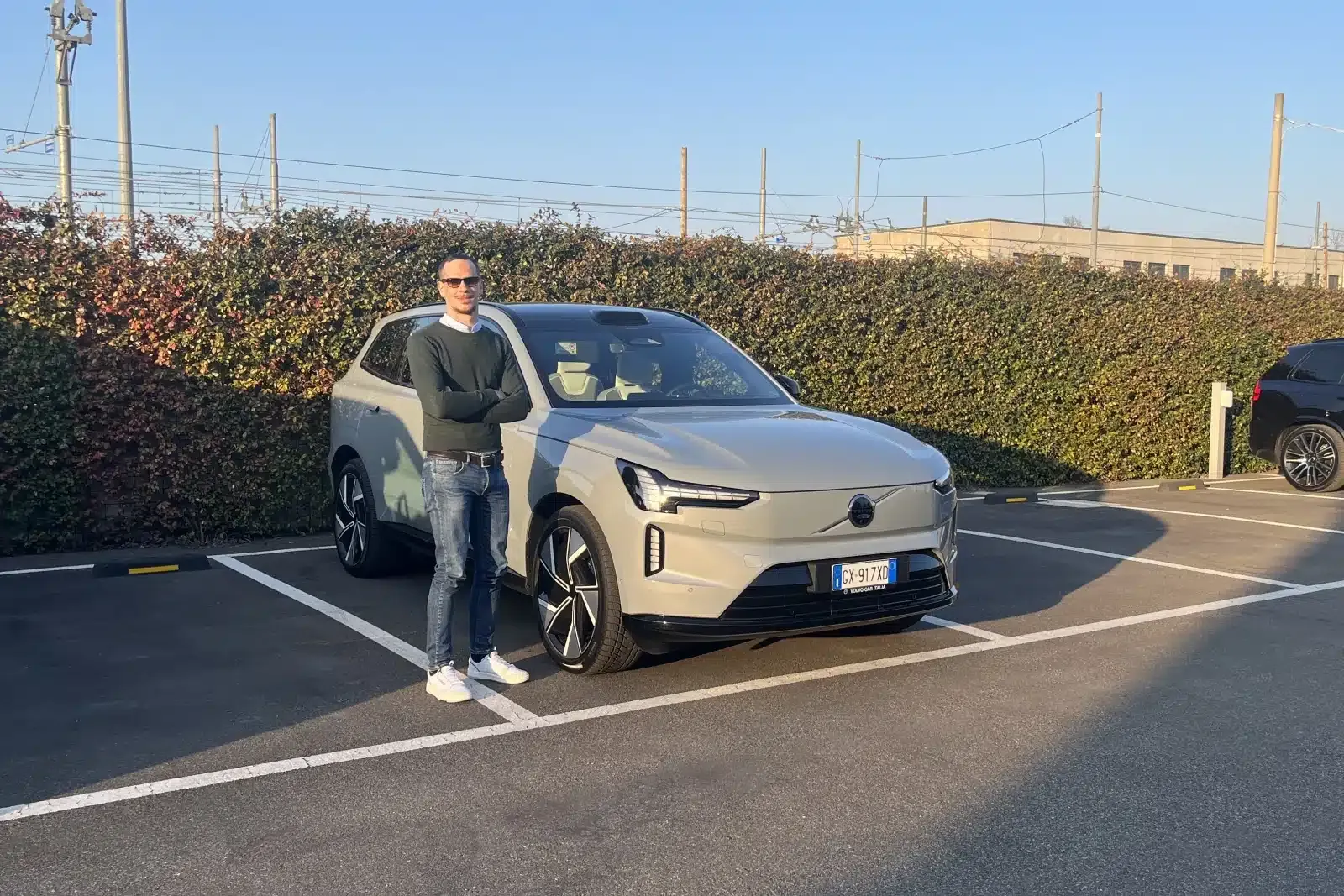 volvo ex90 sand dune