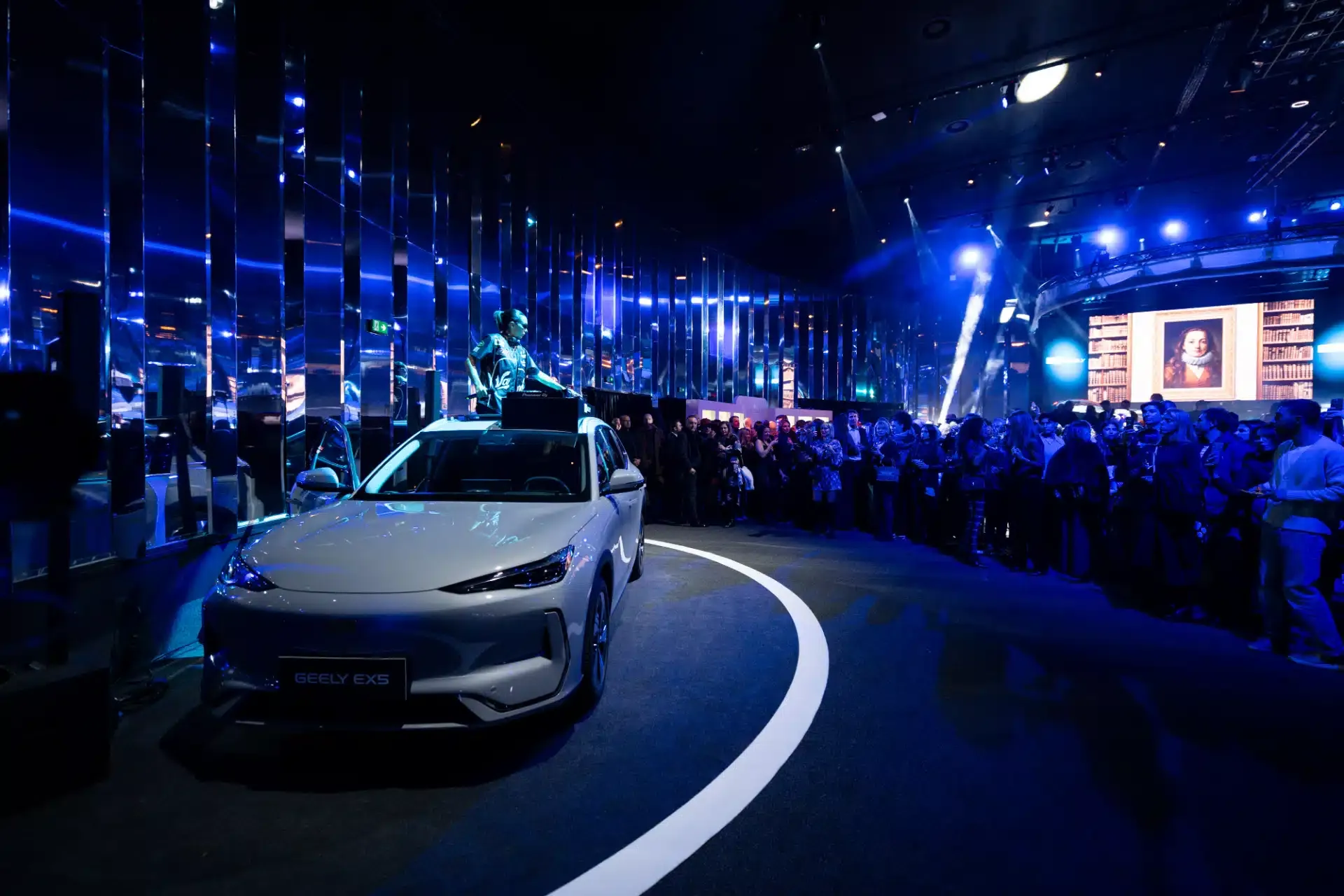 geely nights nov25 3