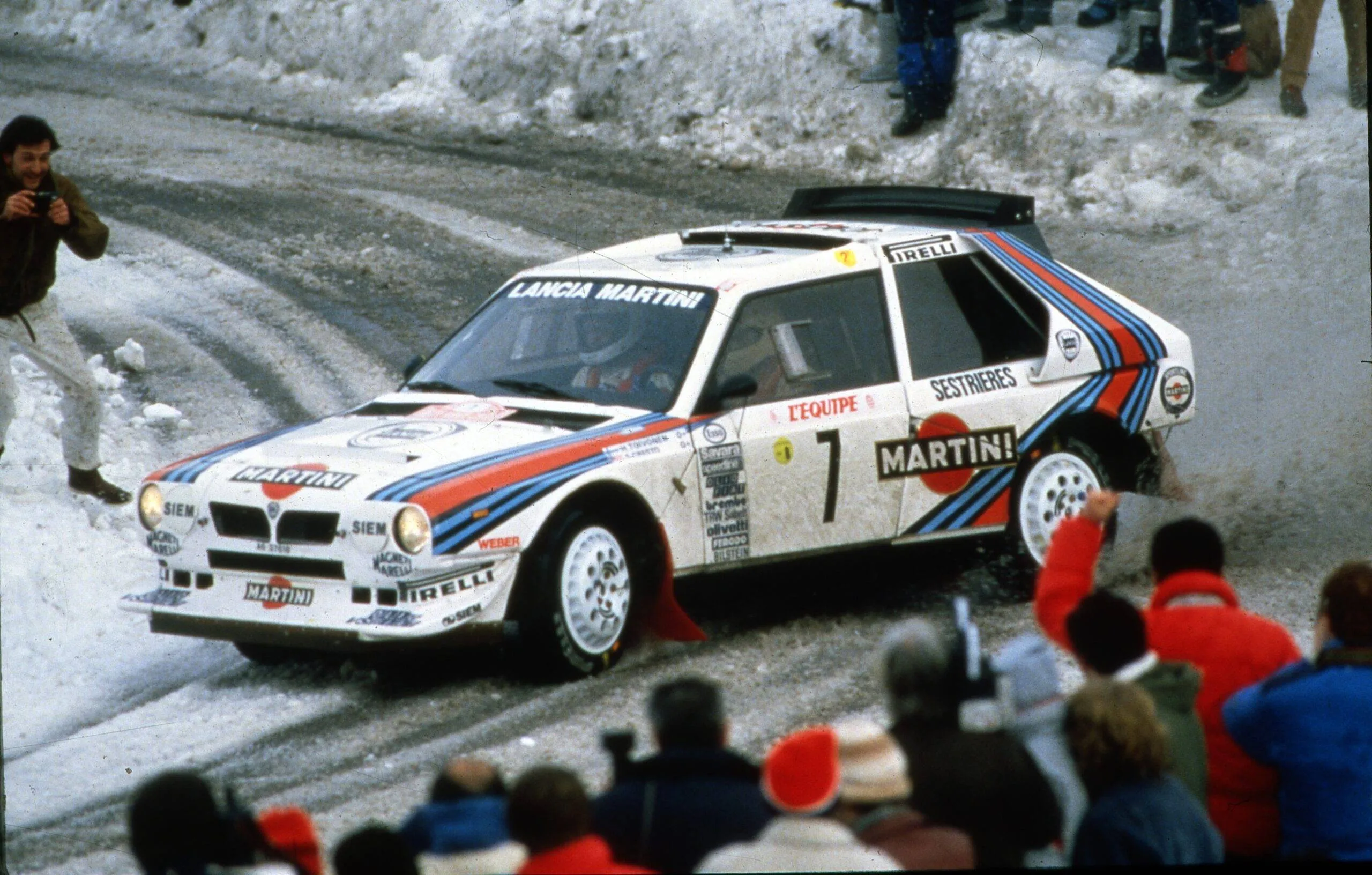 La Lancia Delta S4 in azione