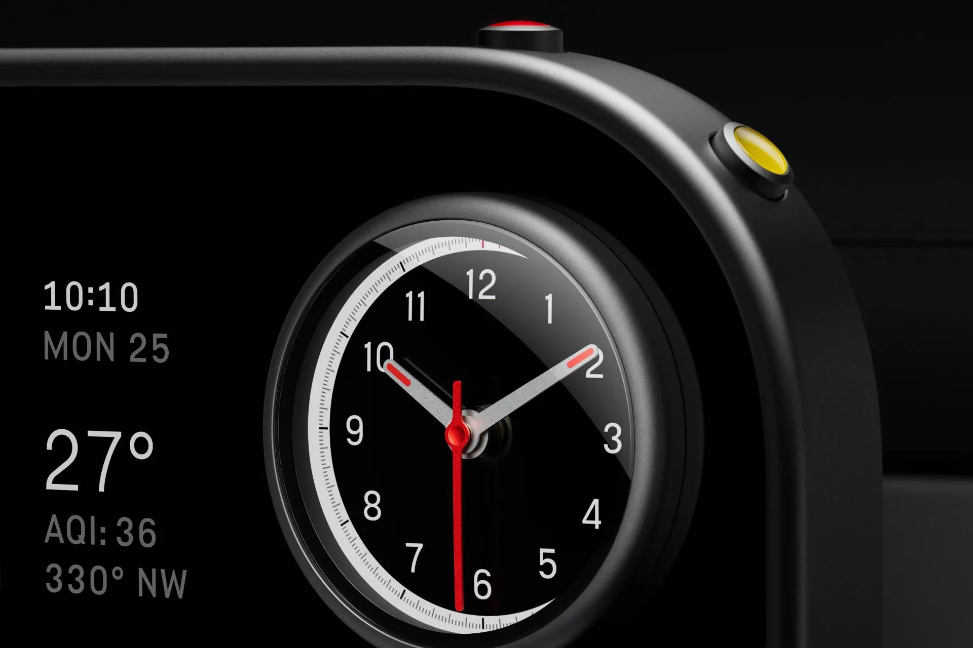 il lato destro alto del display dell'infotainment che mostra l'orologio