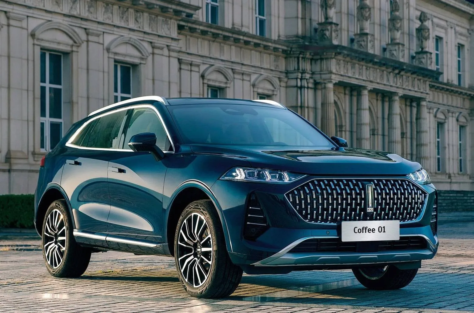 Nell'immagine si vede una delle ultime auto prodotte da Great Wall