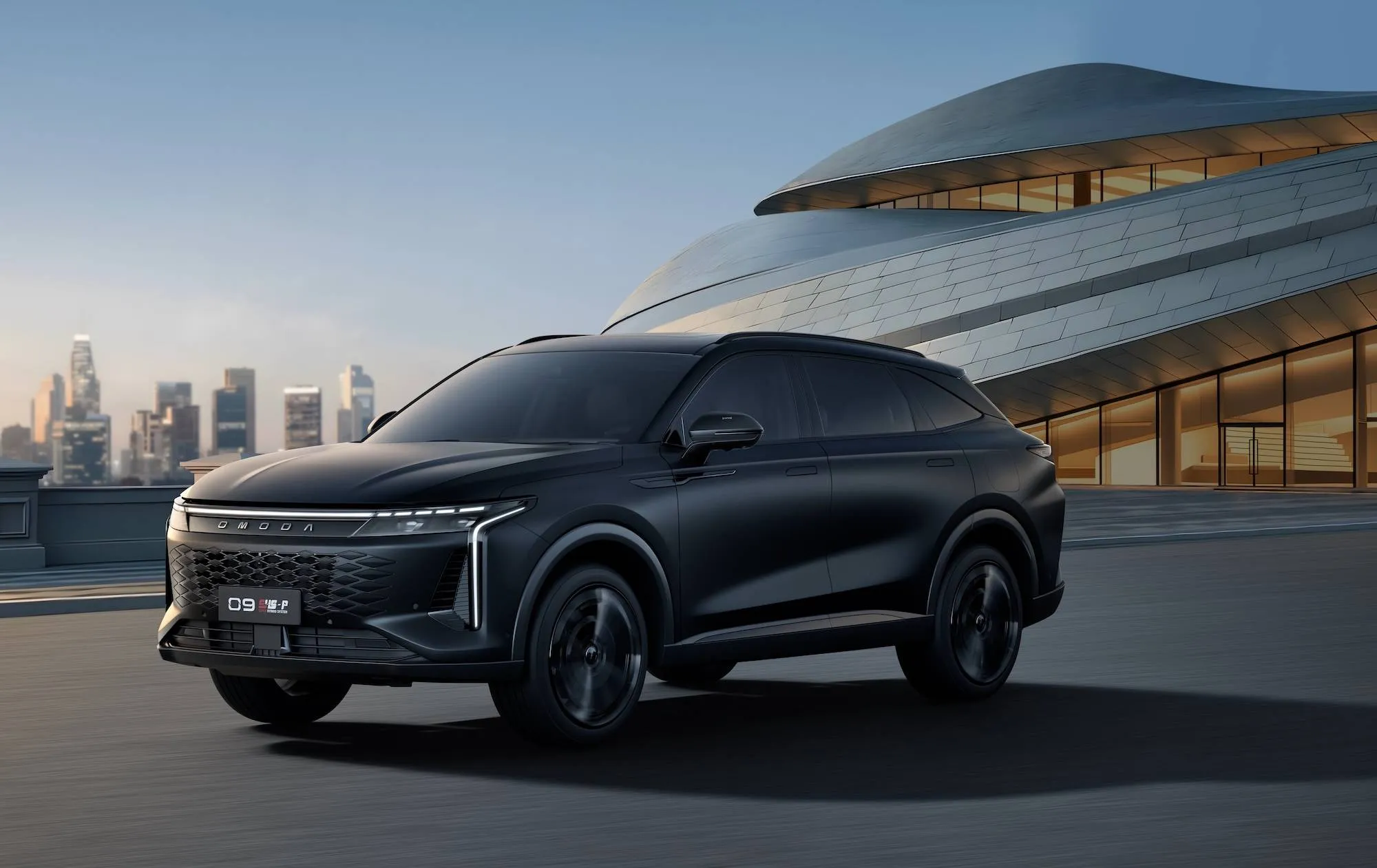 Omoda 9 BLACK KNIGHT EDITION_03 frontale di colore nero