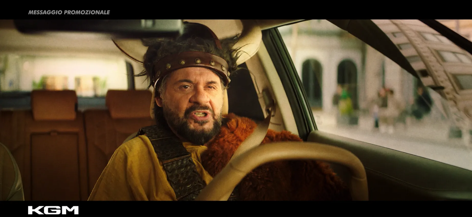 Lillo su una KGM, il SUV