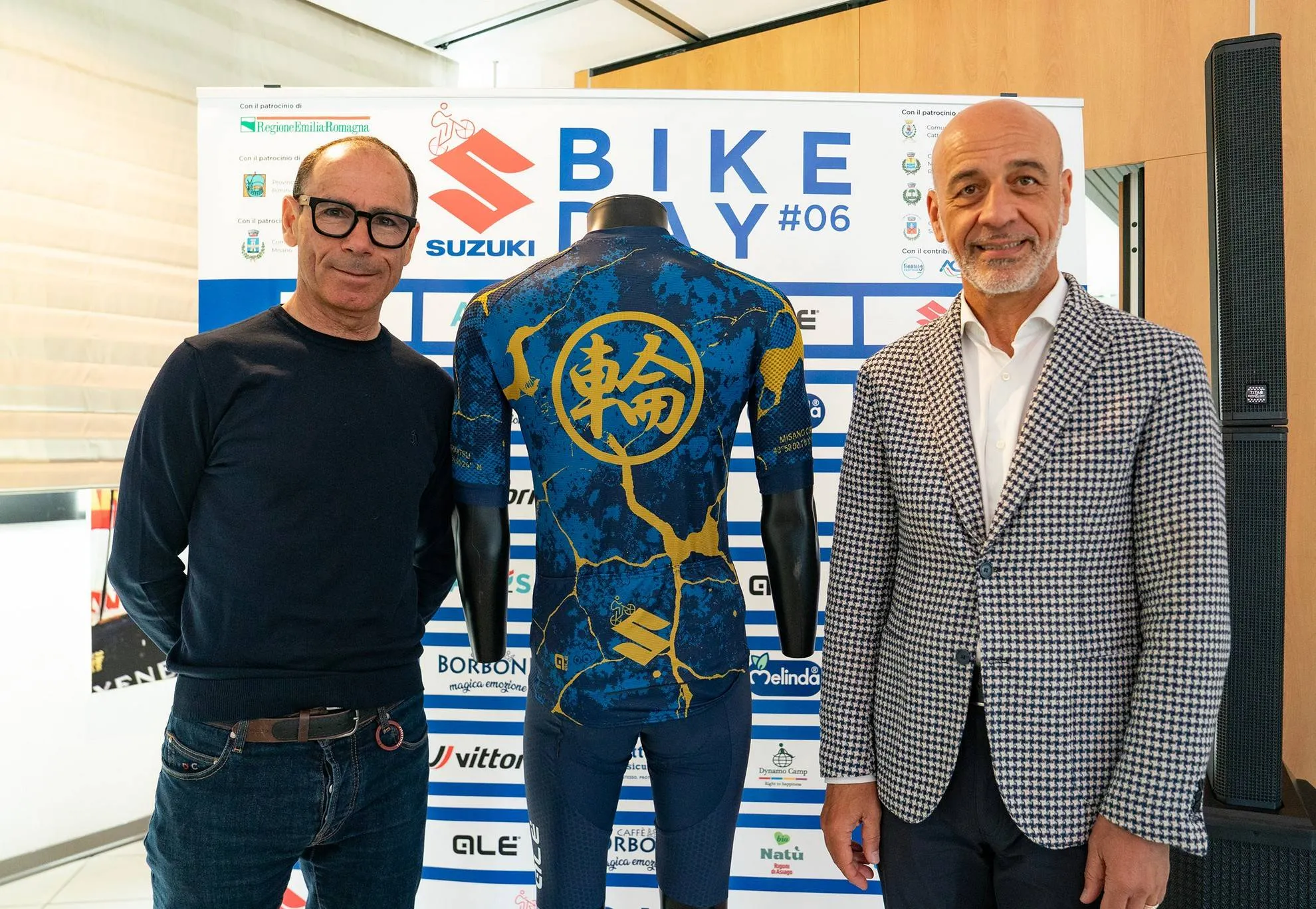 la maglietta ufficiale del suzuki bike day 2026