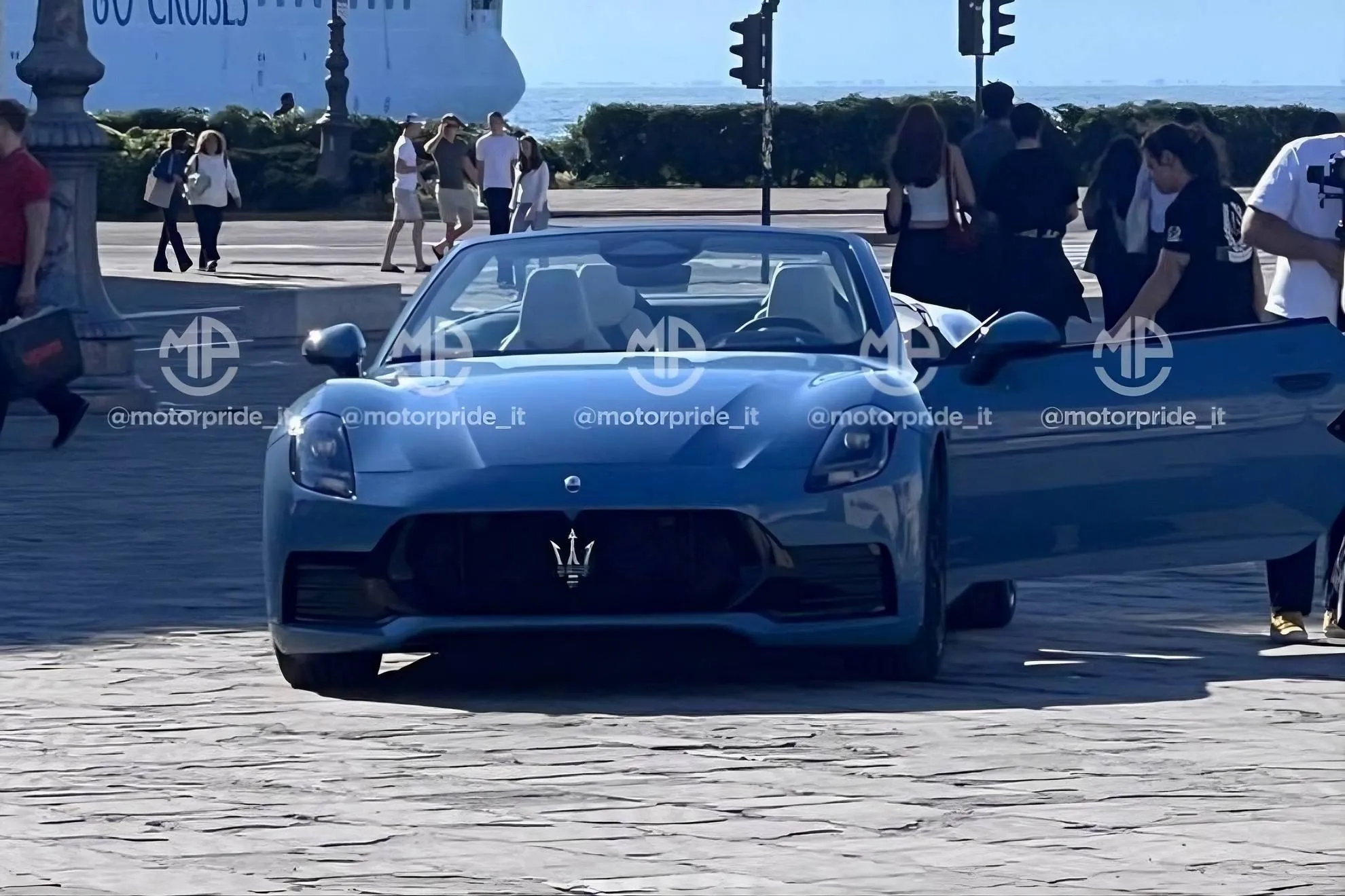 maserati granturismo 2027 a Trieste durante uno shooting