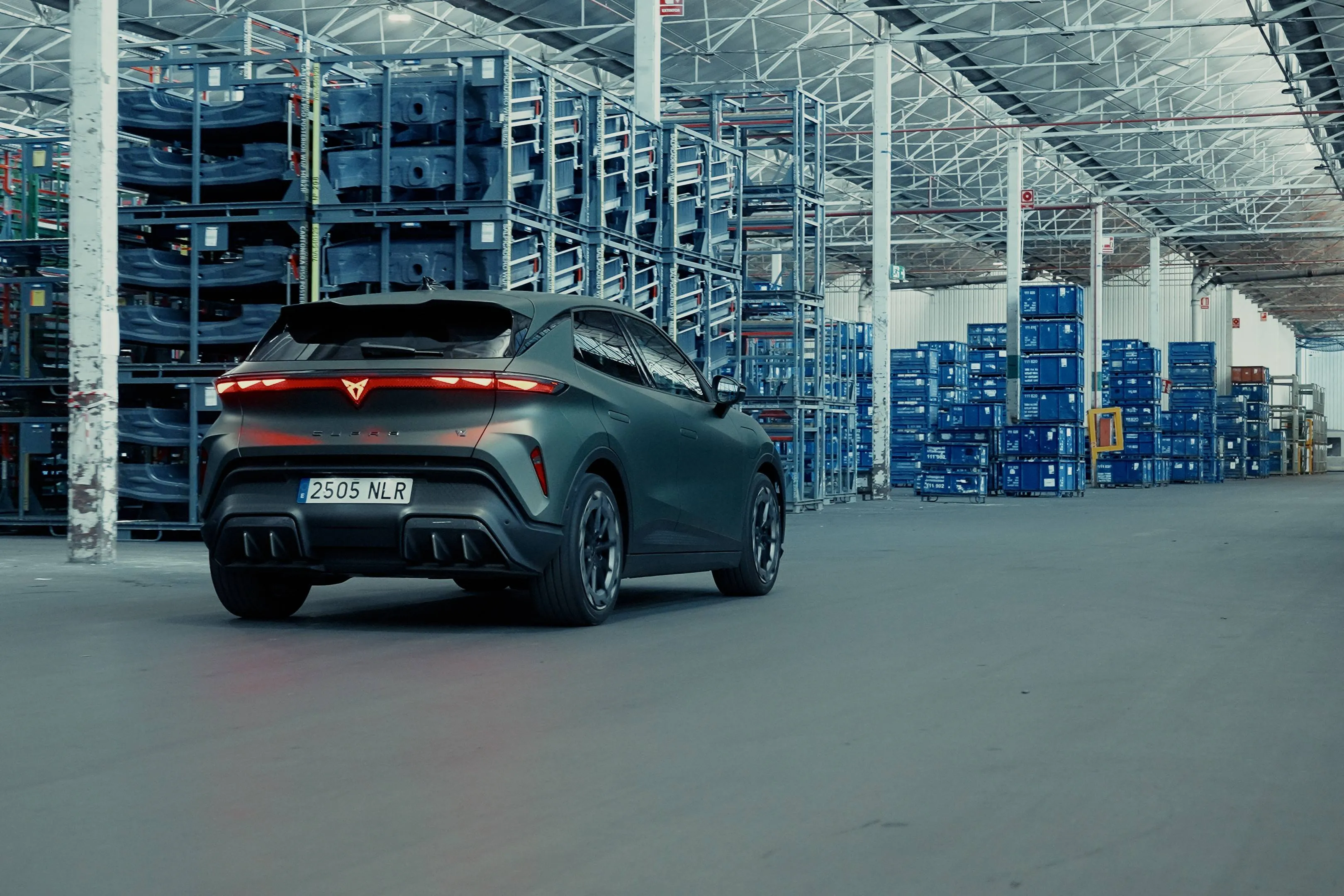 Cupra Raval nuova dentro la fabbrica di martorell dove viene prodotta
