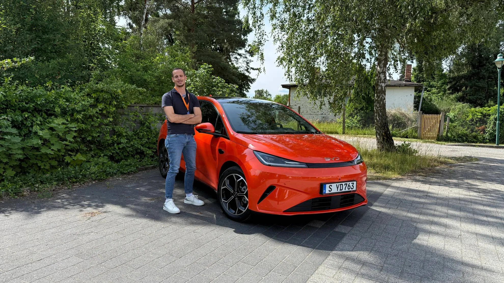 BYD Dolphin G DM-i orange