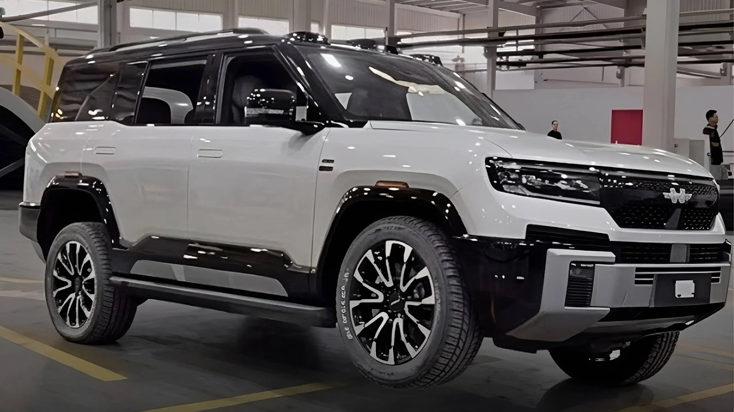 BYD-three-wheel-drive-featured (1)