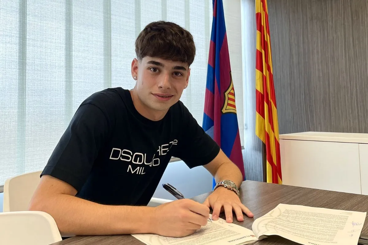 Barcelonas fremtidige 9'er? 16-årige Oscar Gistau skriver under på ny kontrakt
