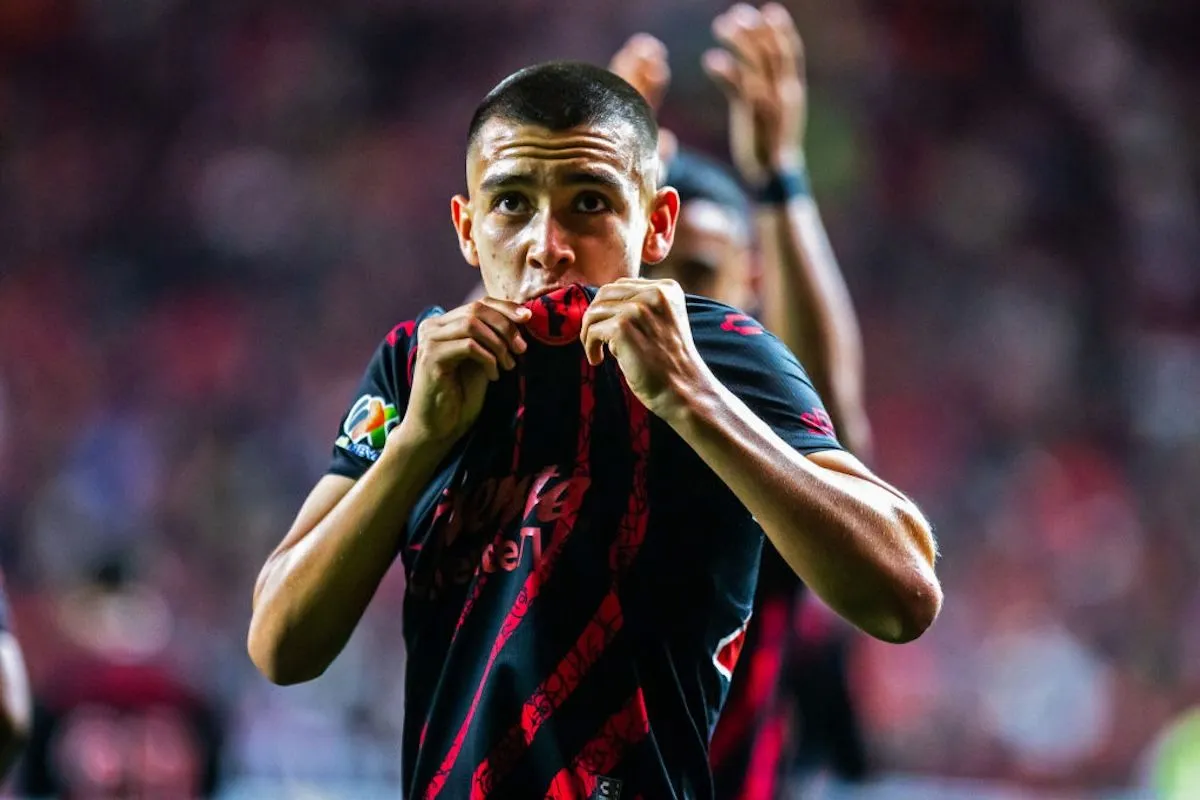 Barcelona har afgivet tilbud til det mexicanske vidunderbarn Gilberto Mora