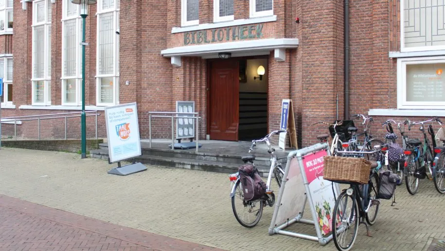 bibliotheek barneveld2 915x518 1 1