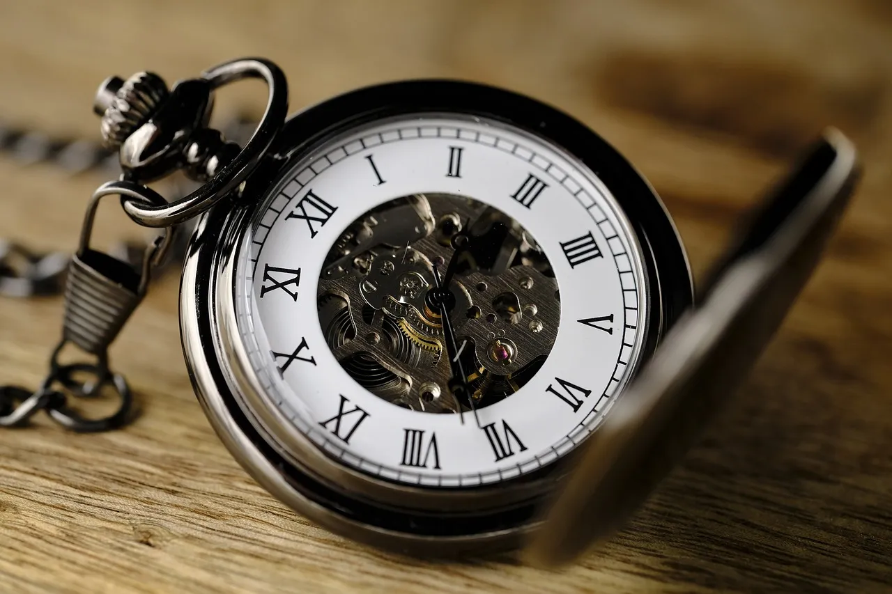 clock 3179167 1280