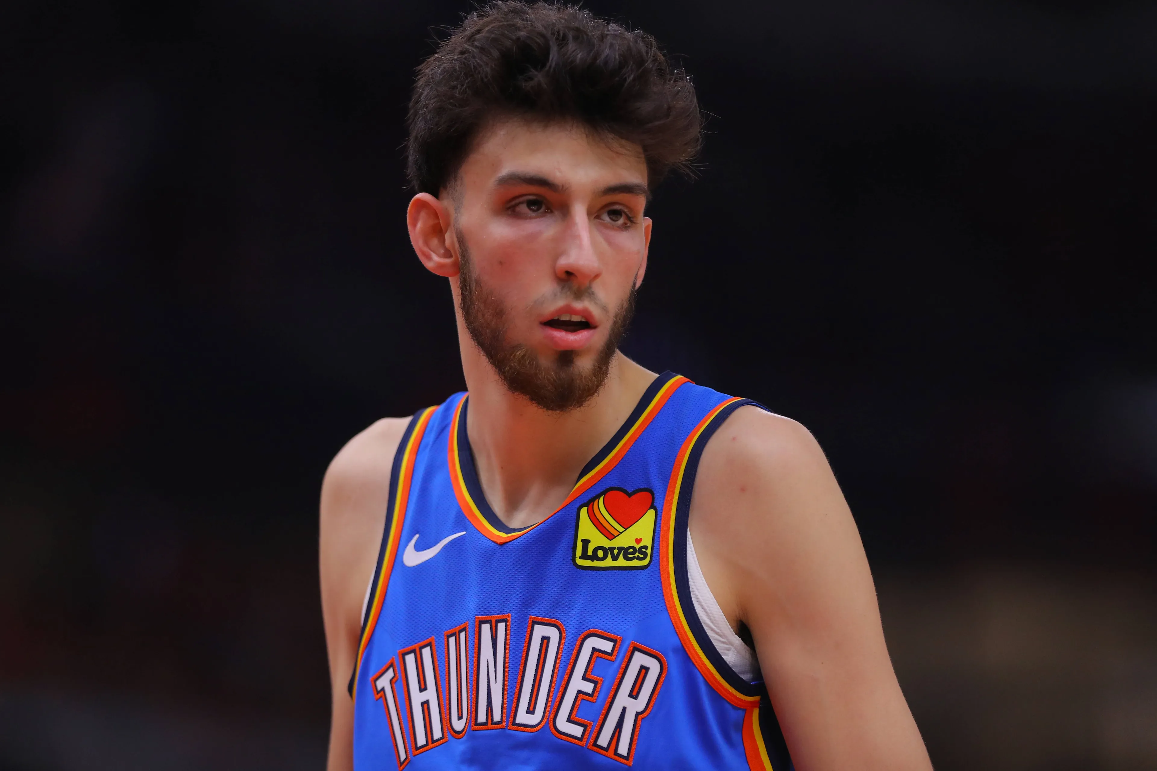 VIDEO: Chet Holmgren posterizes Luka Samanic!