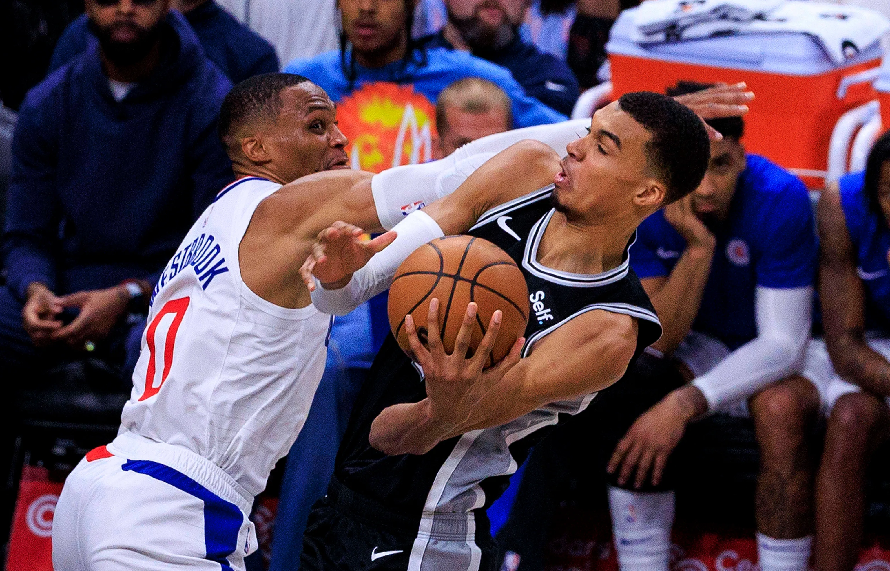 San Antonio Spurs celebrate: Minutes restriction is coming to an end for Victor Wembanyama