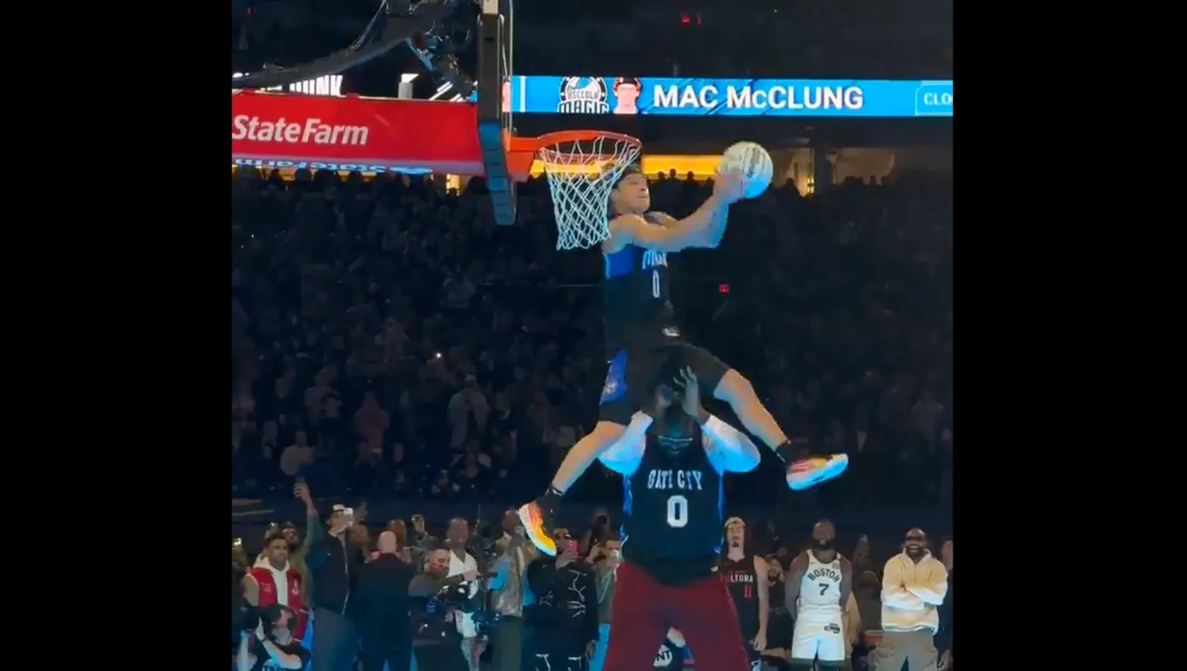 VIDEO: Mac Mcclung dunks over Shaquille O'Neal to win Slam Dunk All-Star Contest