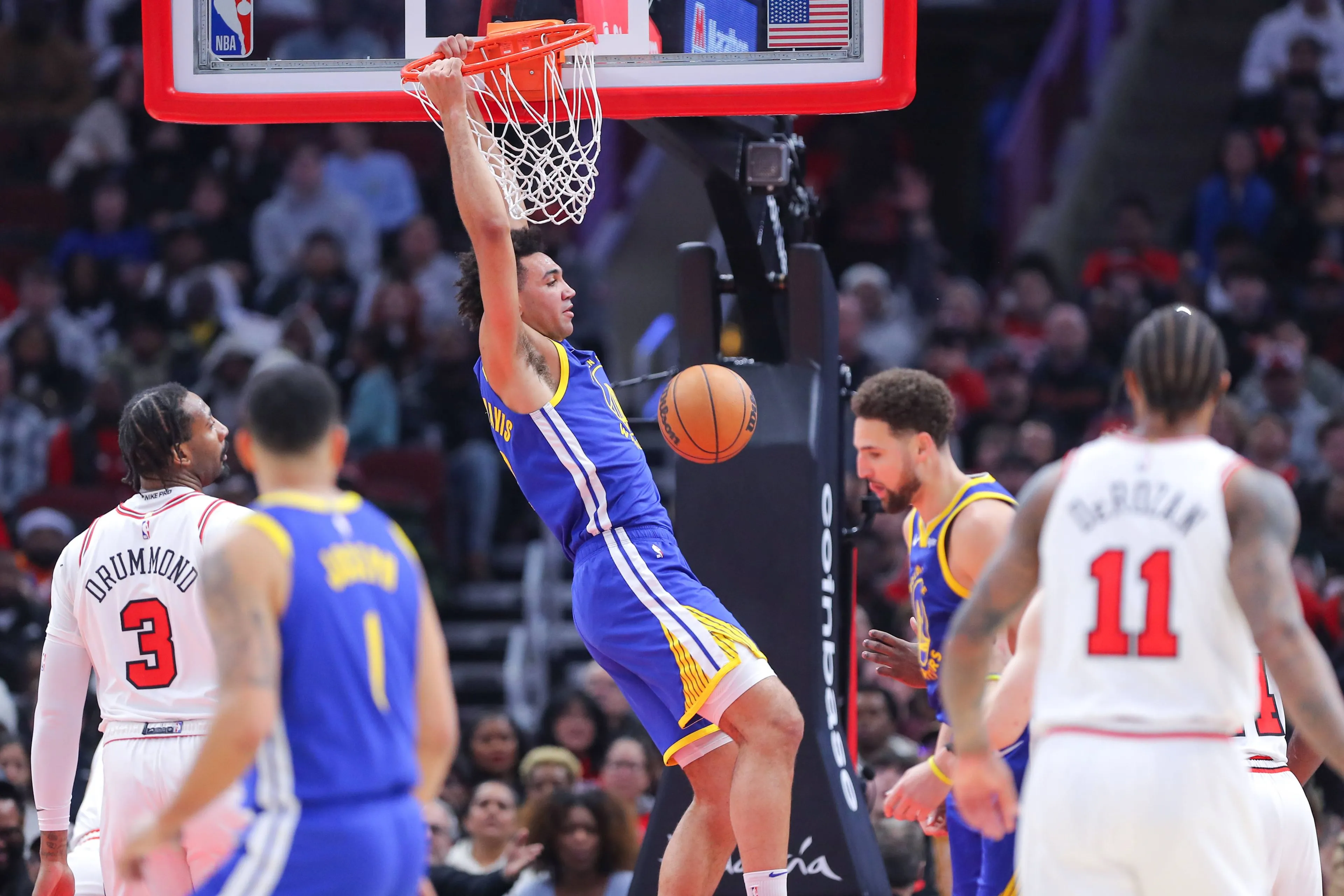 “I definitely saw flashes of it”: Kevon Looney reveals how Trayce Jackson-Davis, Brandin Podziemski impressed during pre-season with Golden State Warriors