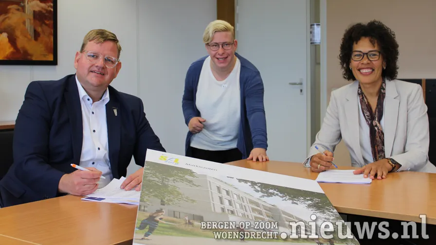 foto 1 ondertekening 1