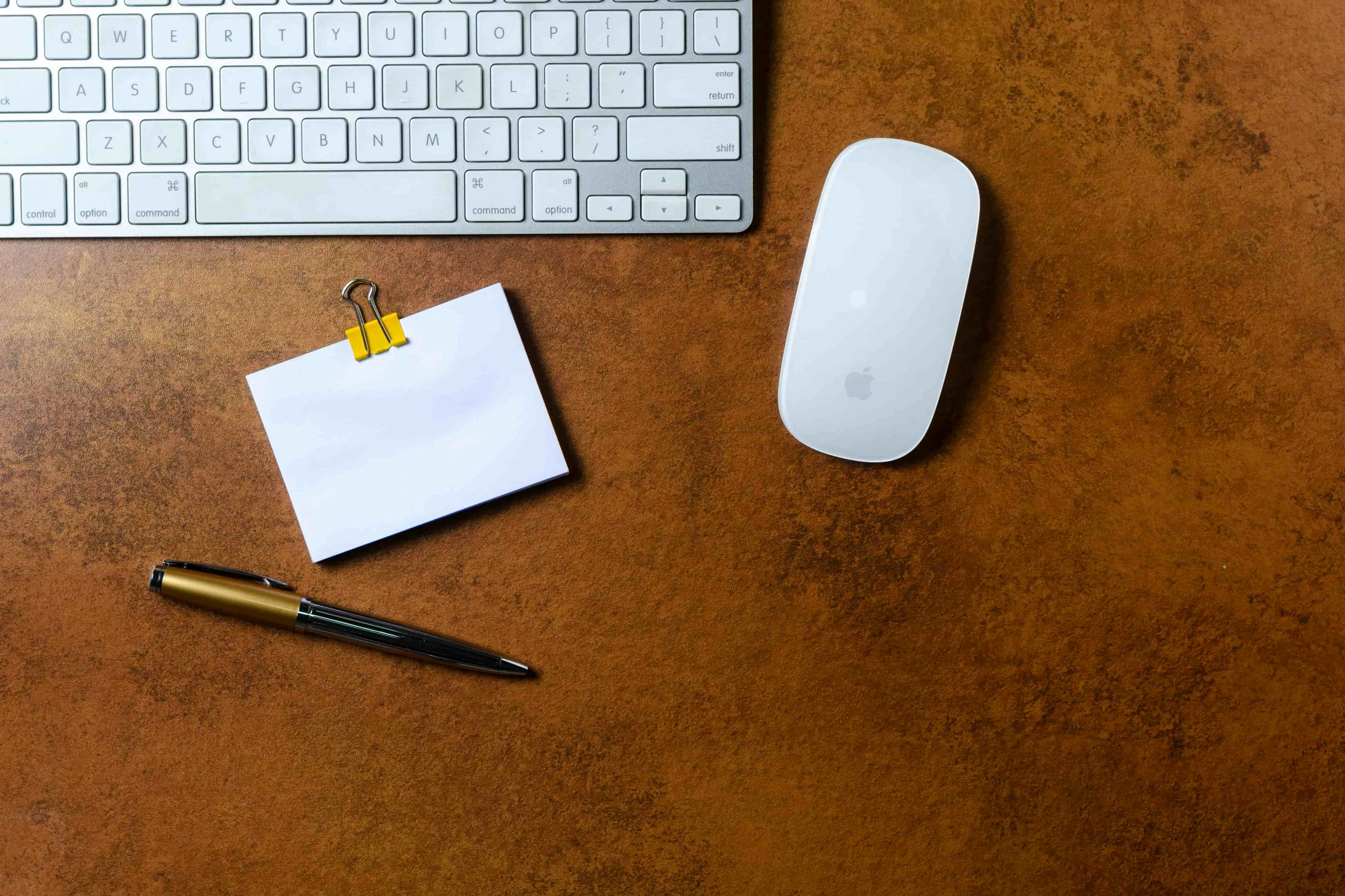 Ontvoerde baby uit Franse kraamkliniek in goede gezondheid aangetroffen in Amsterdam