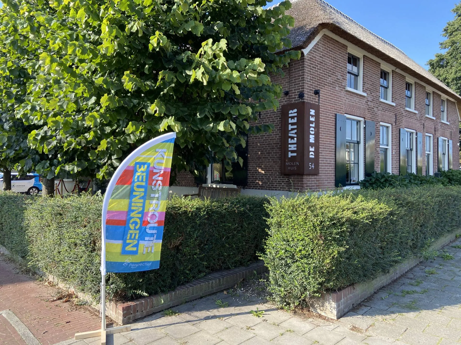 foto buiten molenhuis