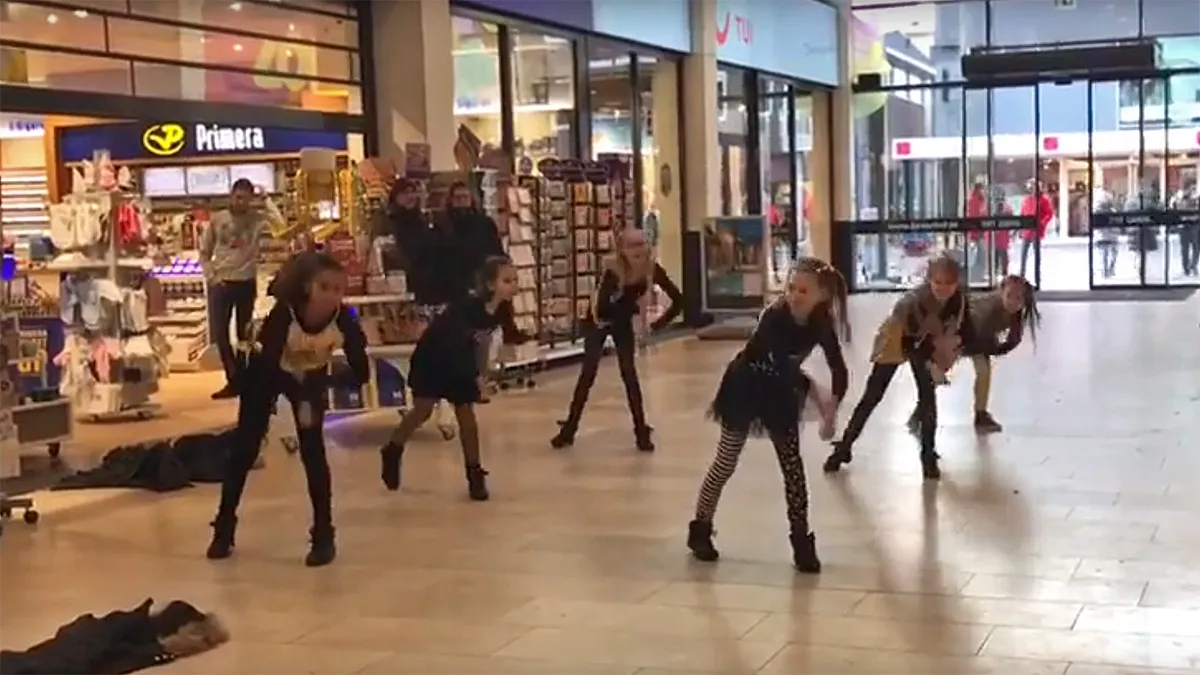 dnd dance