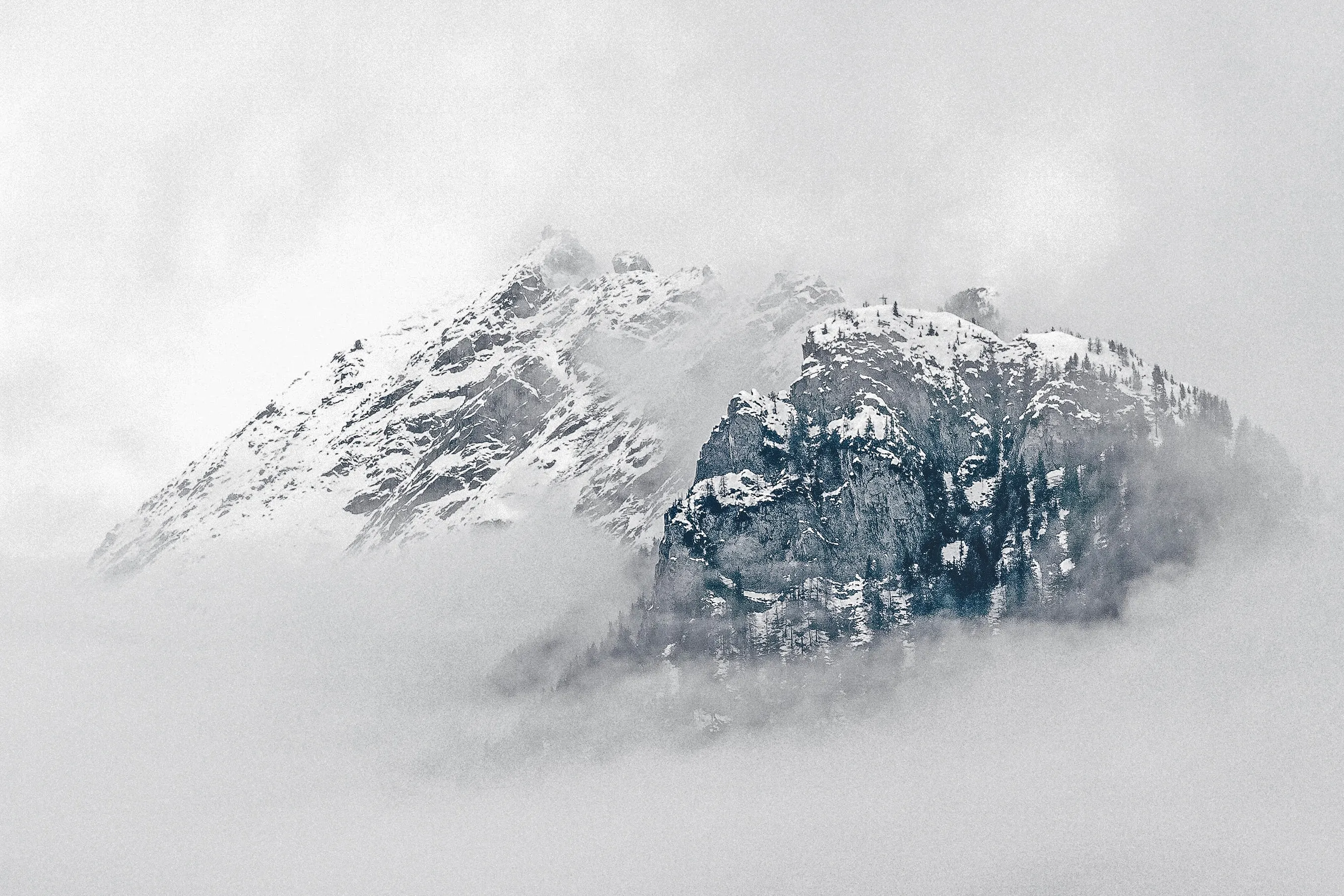 mountain covered with fog 3389613