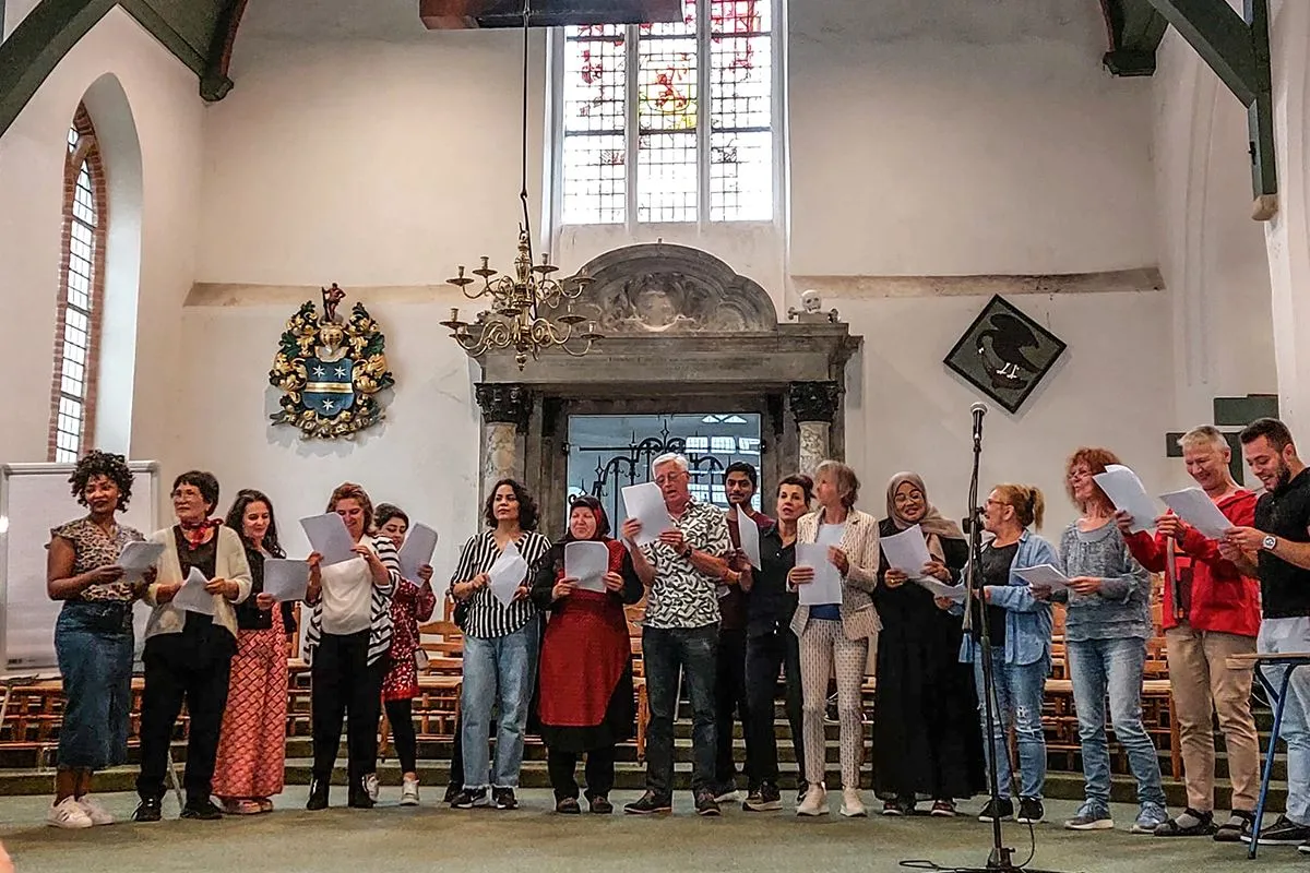 samen zingen tijdens het jaarfeest van spa kopieren