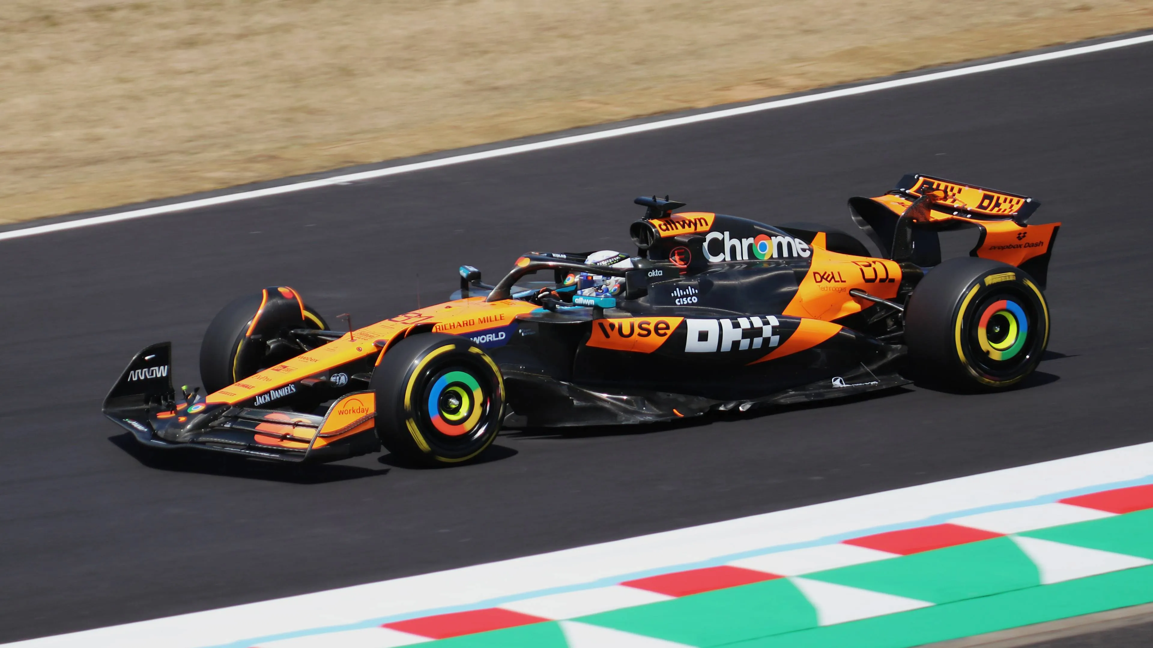 2025_Japan_GP_-_McLaren_-_Oscar_Piastri_-_FP1 Liauzh wiki