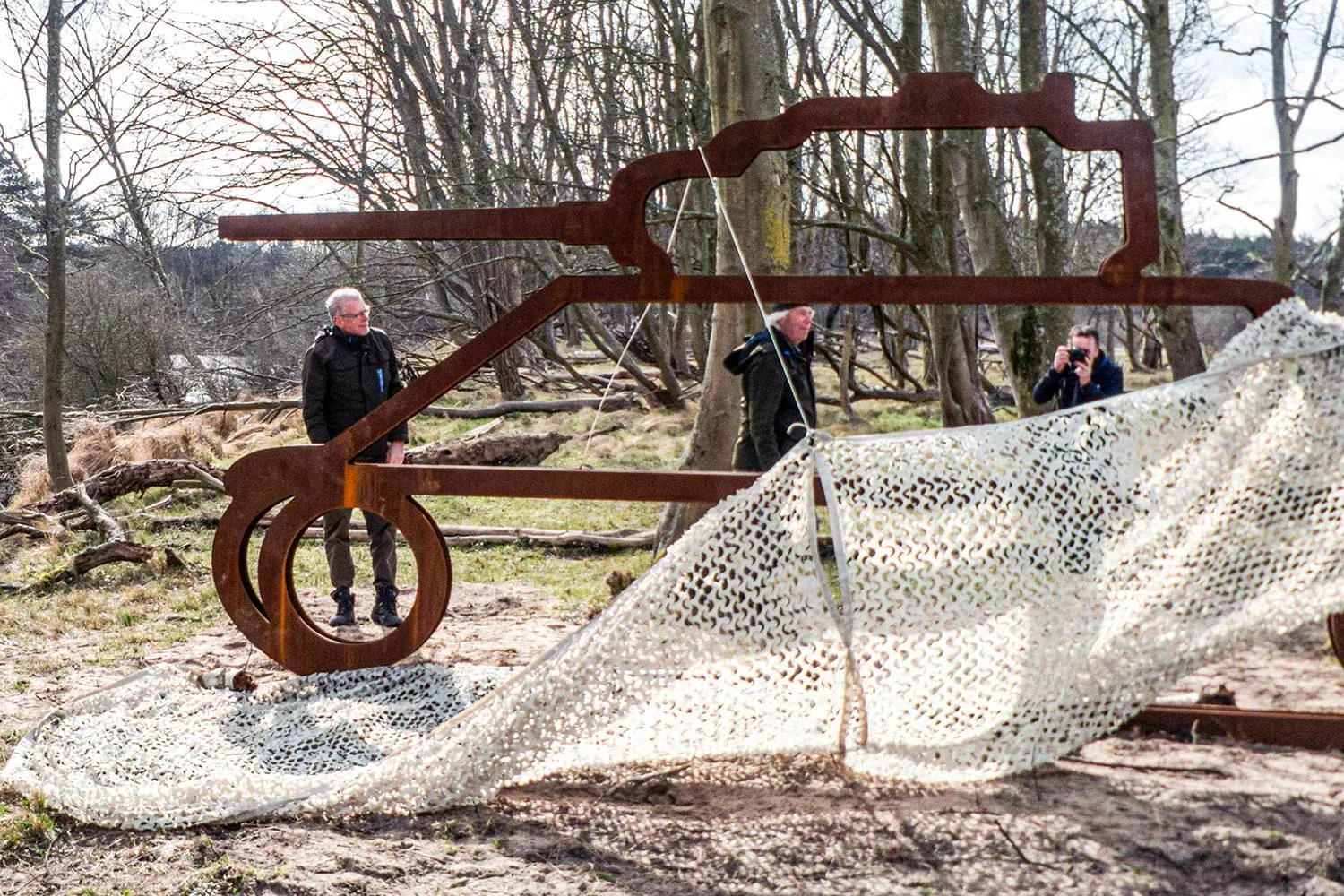 Onthulling beleefroute Duinen vertellen oorlogsverhalen Natuurmonumenten_2_foto Paul Reinders kopiëren