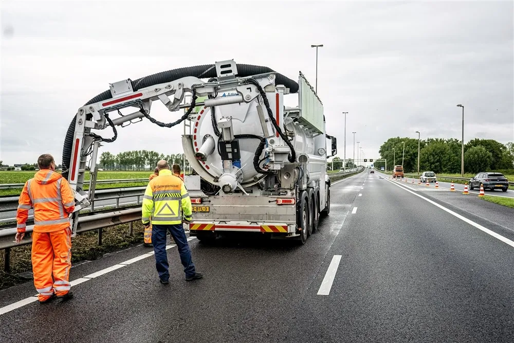 download 137813 s1000x1000