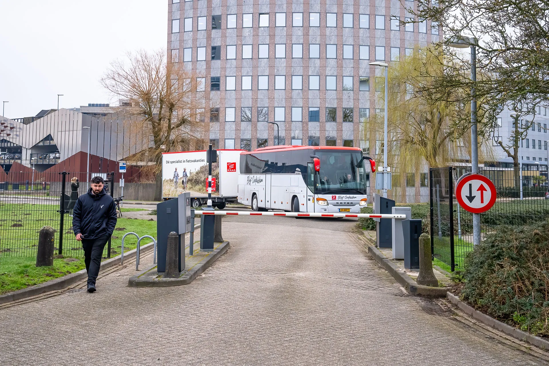 Asielzoekers verruilen units voor hotelkamers