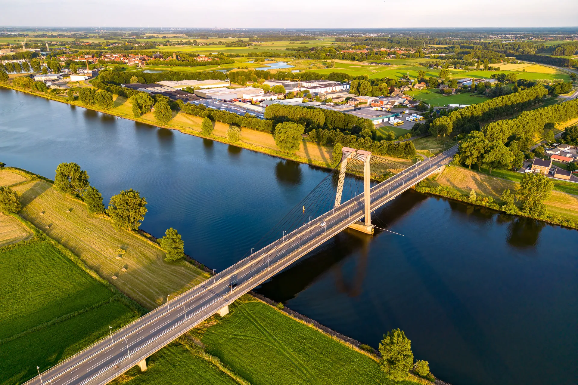 heusdense brug 4