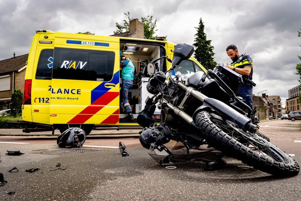 Motorrijder gewond bij ongeval op Van Liedekerkestraat in Oosterhout