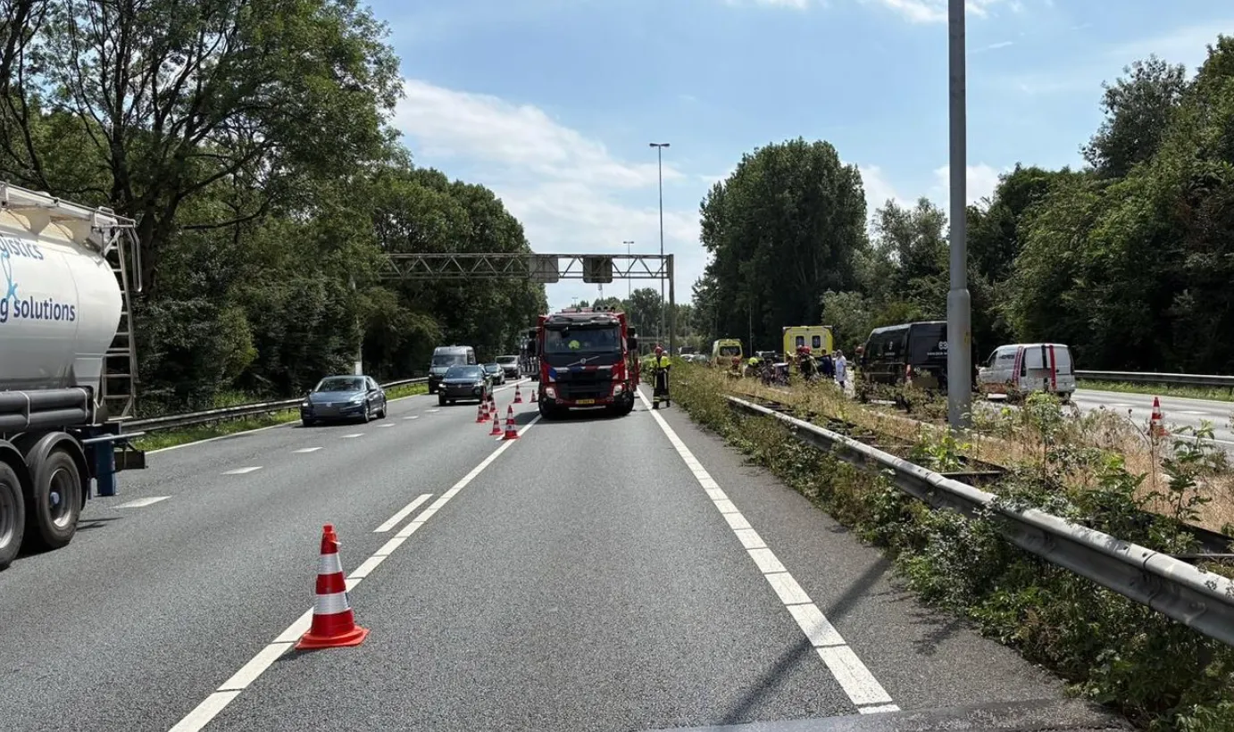 Verkeersinformatie: A27 en A58 druk door ongelukken en weekendafsluiting