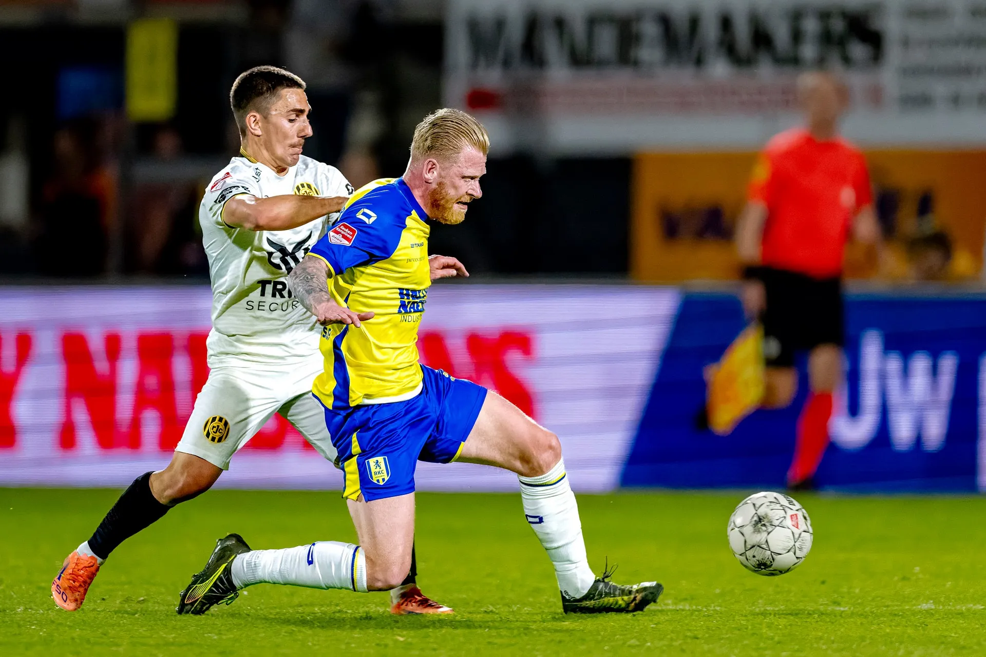 RKC Waalwijk na zenuwslopende slotfase langs Roda JC, treft Willem II in volgende ronde