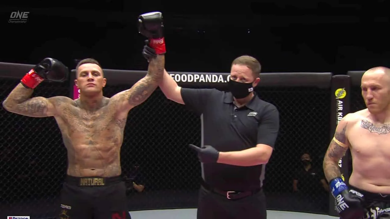 nieky holzken leverstoot winst