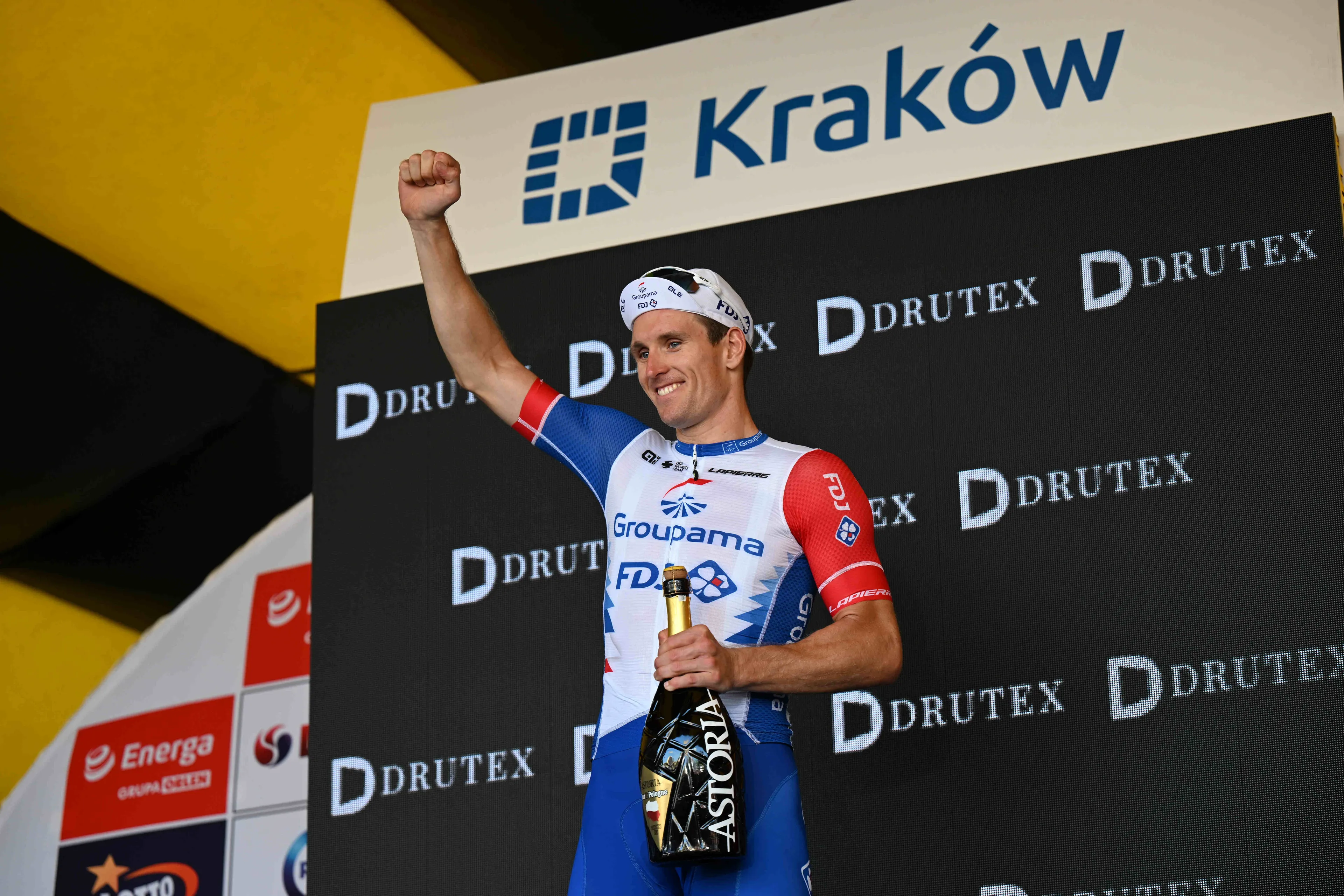 Arnaud Démare quiere ganar en el Tour de Francia este verano: "¡Quiero volver!"