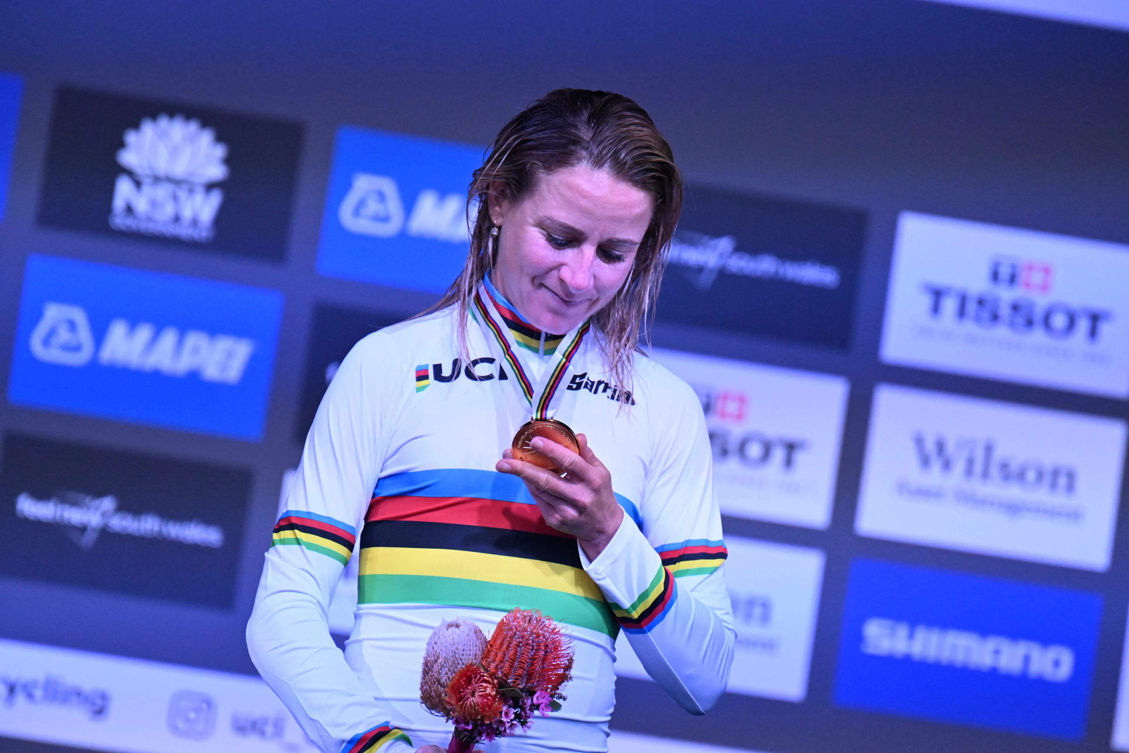 Adam Blythe, muy crítico con la actuación de Annemiek van Vleuten en la Omloop Het Niewuwsblad: "No es imbatible"