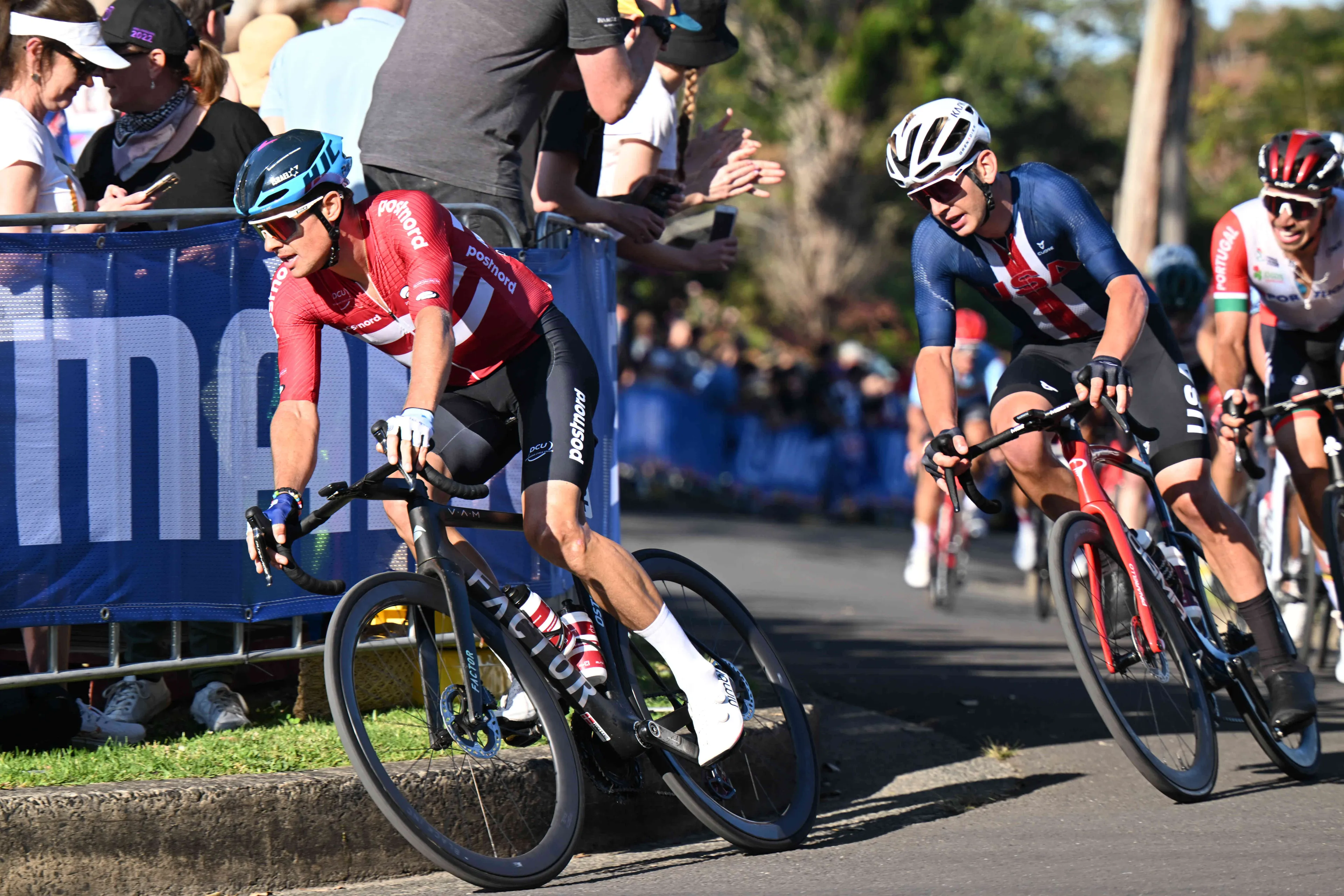 Jakob Fuglsang, hospitalizado por una inflamación en sus partes íntimas - "Las pelotas grandes no siempre son buenas"