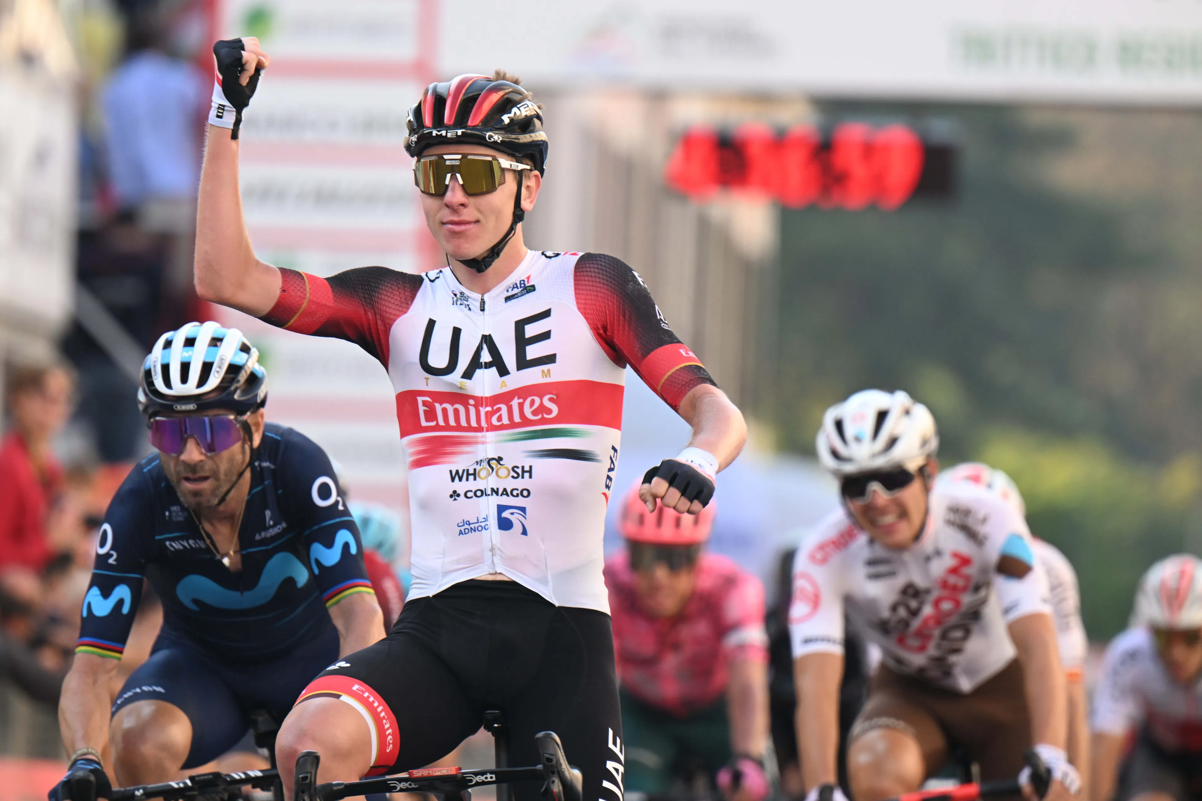 ¡Sorpresa para la E3 Saxo Classic! El UAE Team Emirates incluye en su alineación provisional a Tadej Pogacar