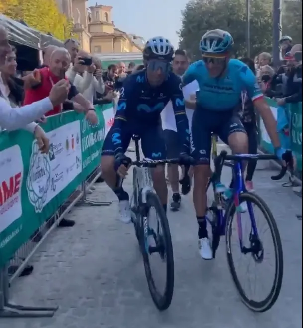 Vídeo - Alejandro Valverde y Vincenzo Nibali son ovacionados antes de la salida de Il Lombardia
