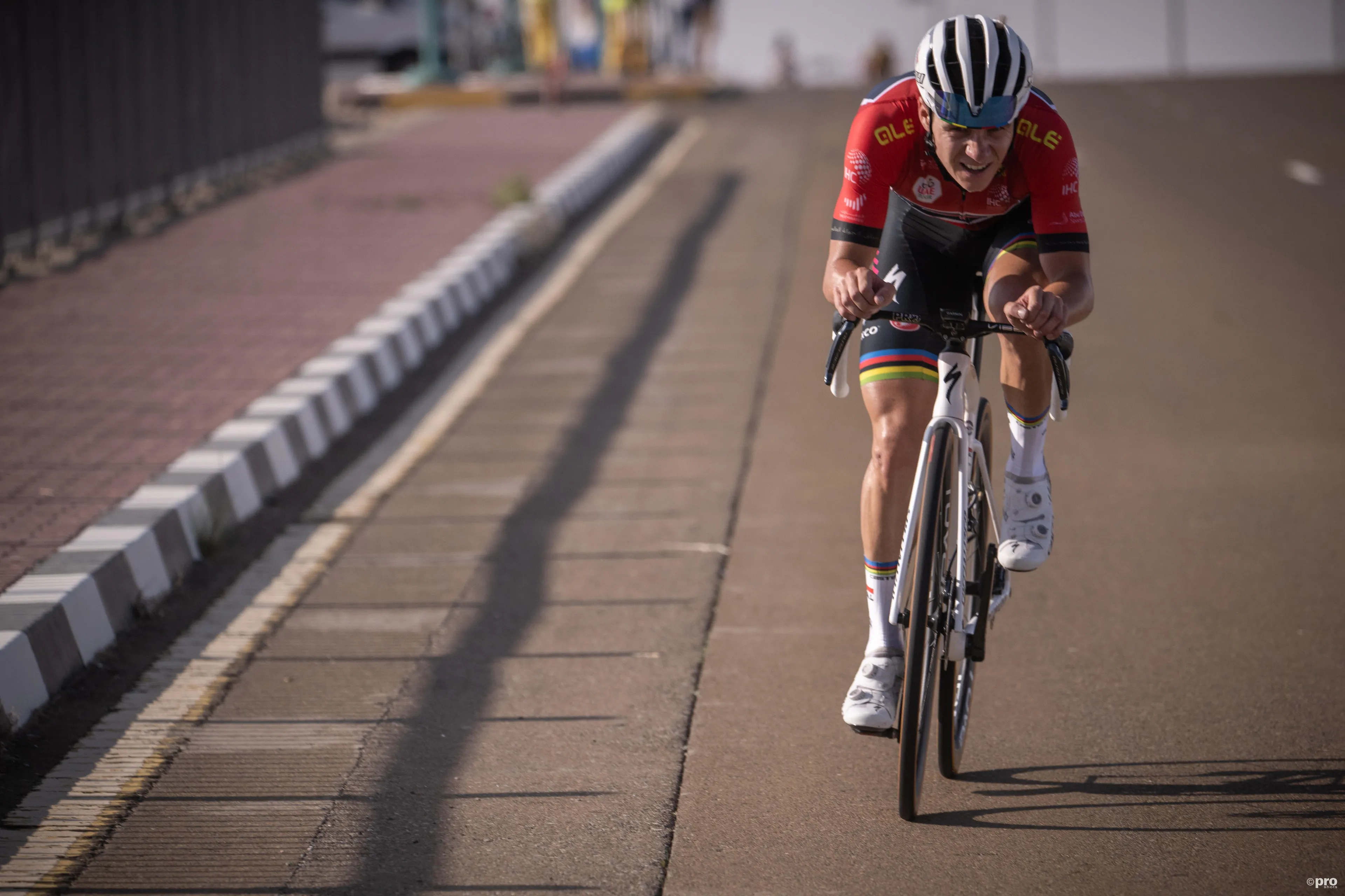 Alberto Contador, enamorado de Remco Evenepoel: "Su estilo nos mantiene pegados a la televisión"