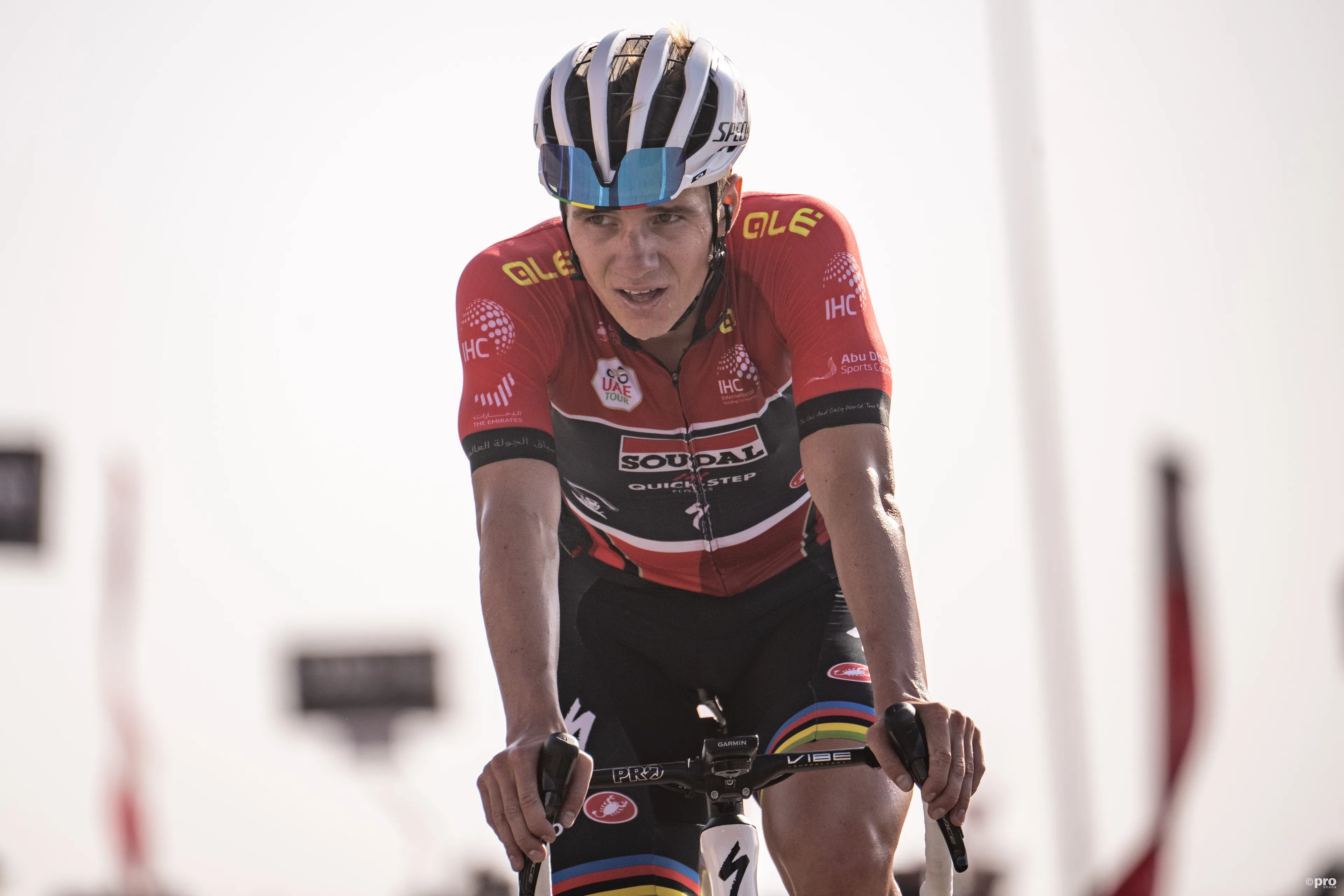 La postura de Remco Evenepoel en la contrarreloj desata una divertida conversación entre ciclistas: "Tú también deberías intentarlo, amigo"