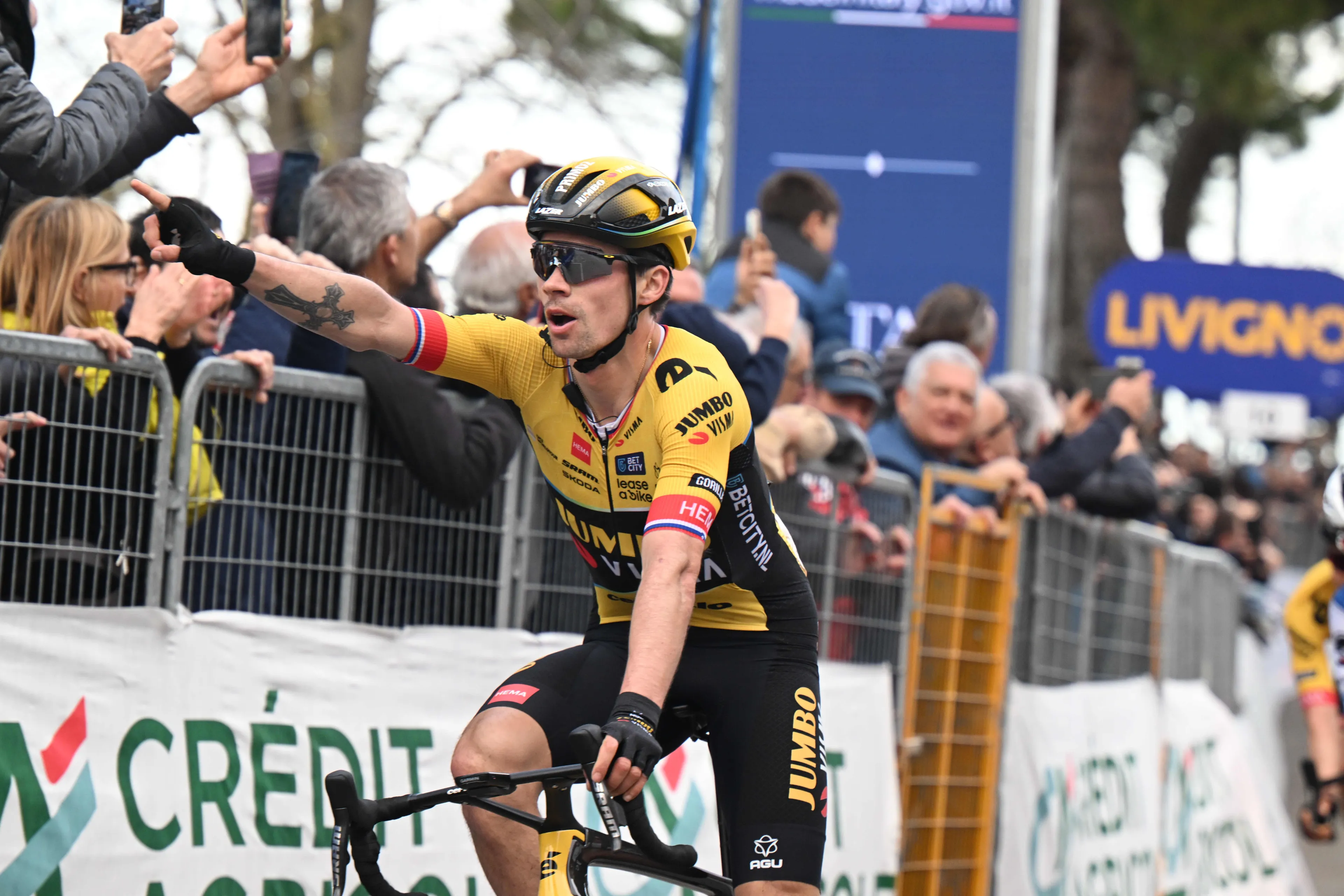 Vuelta a España: Primoz Roglic se impone a Evenepoel y Ayuso en Xorret de Catí; Sepp Kuss, nuevo líder