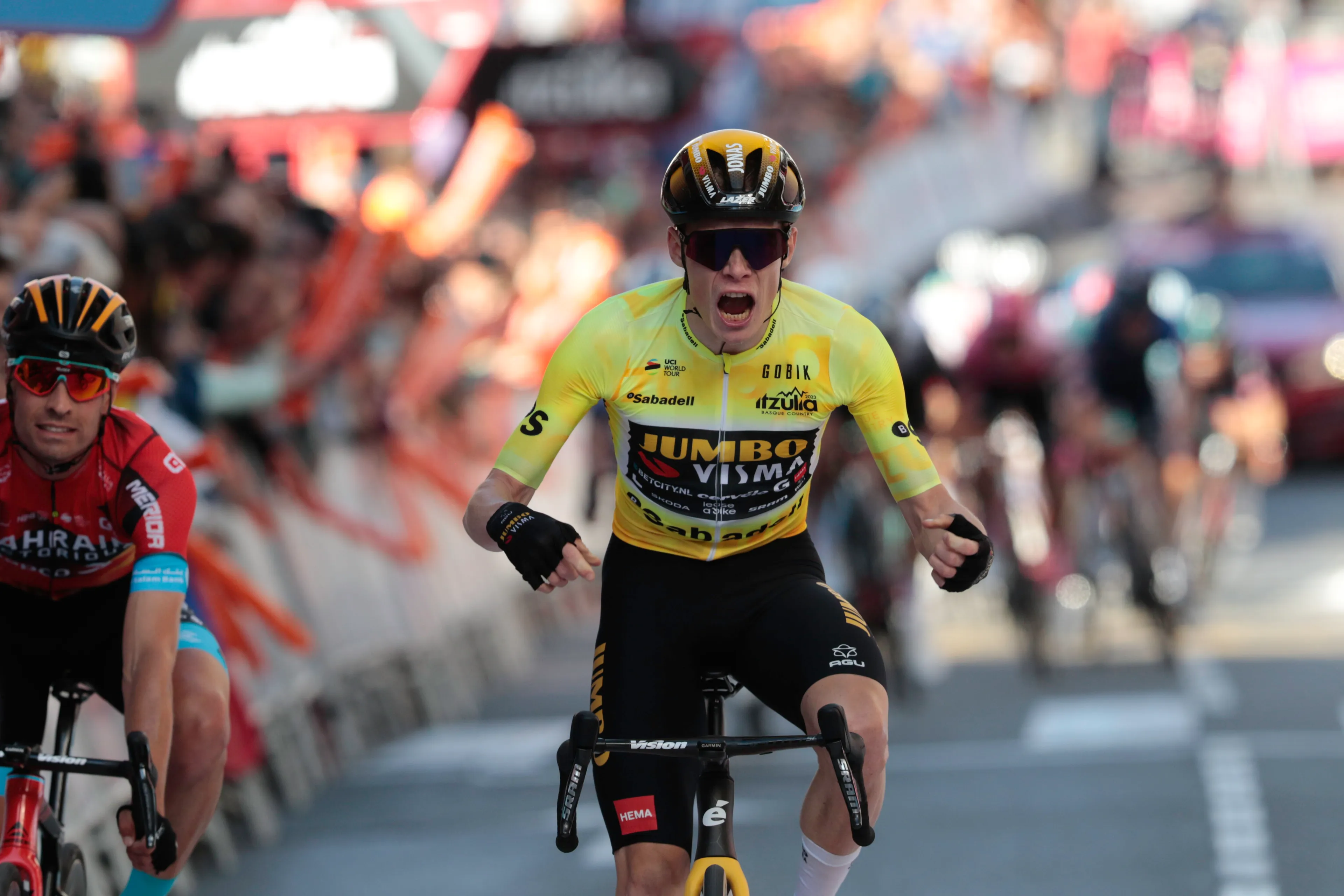 Itzulia: Jonas Vingegaard revienta a sus rivales y avisa a Tadej Pogacar de cara al Tour de Francia