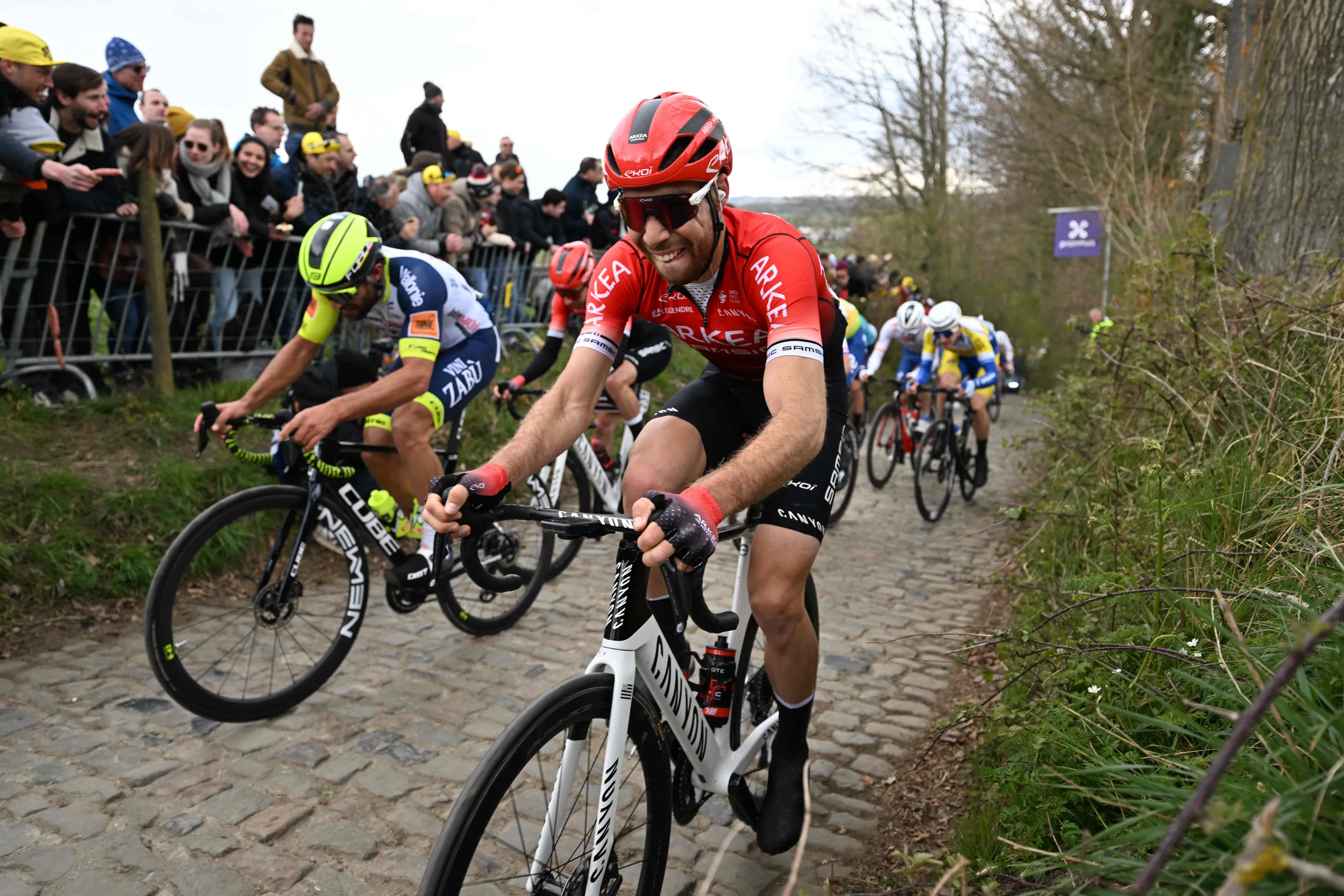 Clément Russo DNS | Se descubre el primer caso de Covid-19 en el Giro de Italia