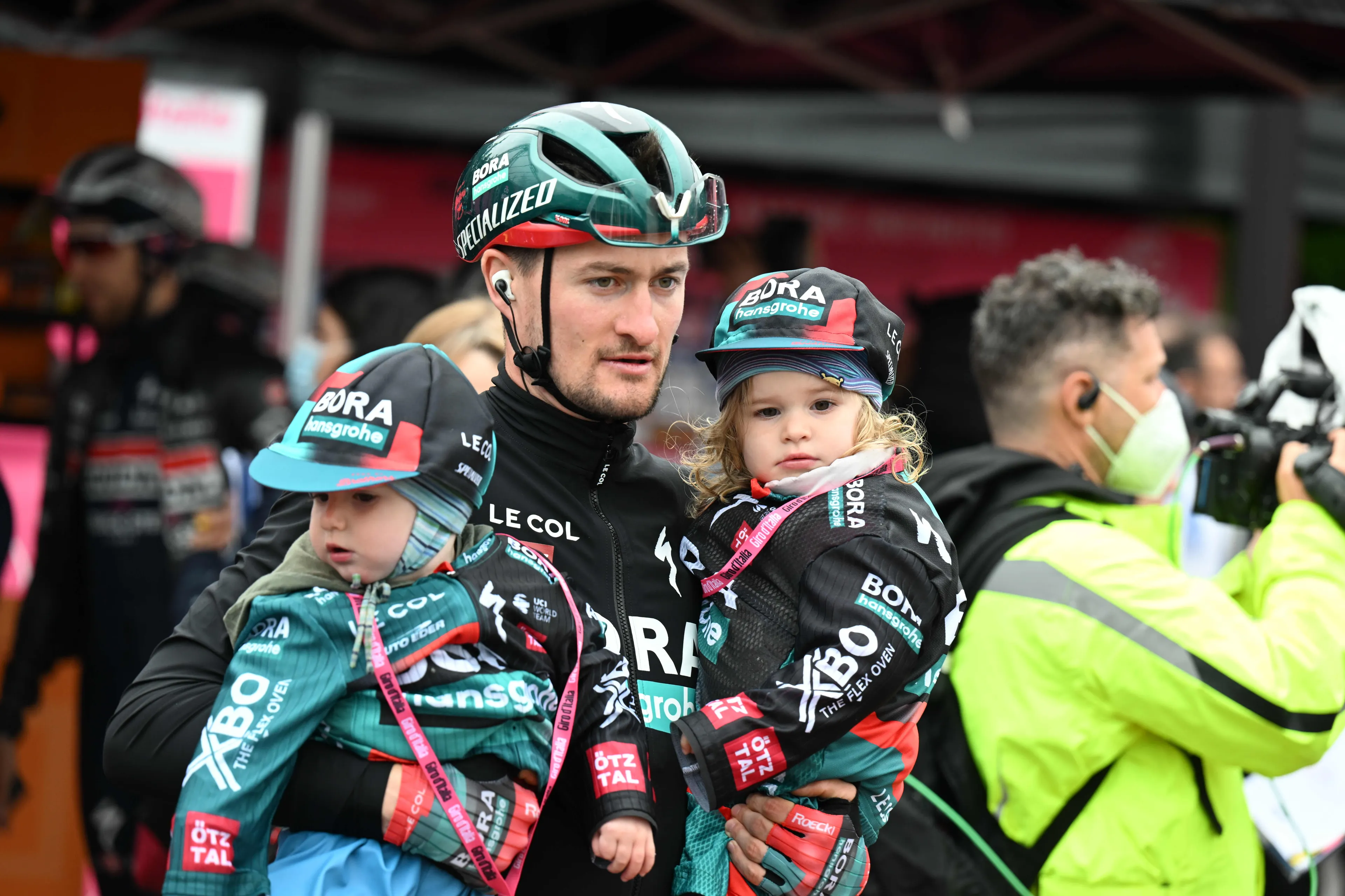 Nico Denz lo da todo para lograr en el Giro su 1ª victoria de etapa en una Gran Vuelta: "Estaba completamente al límite"