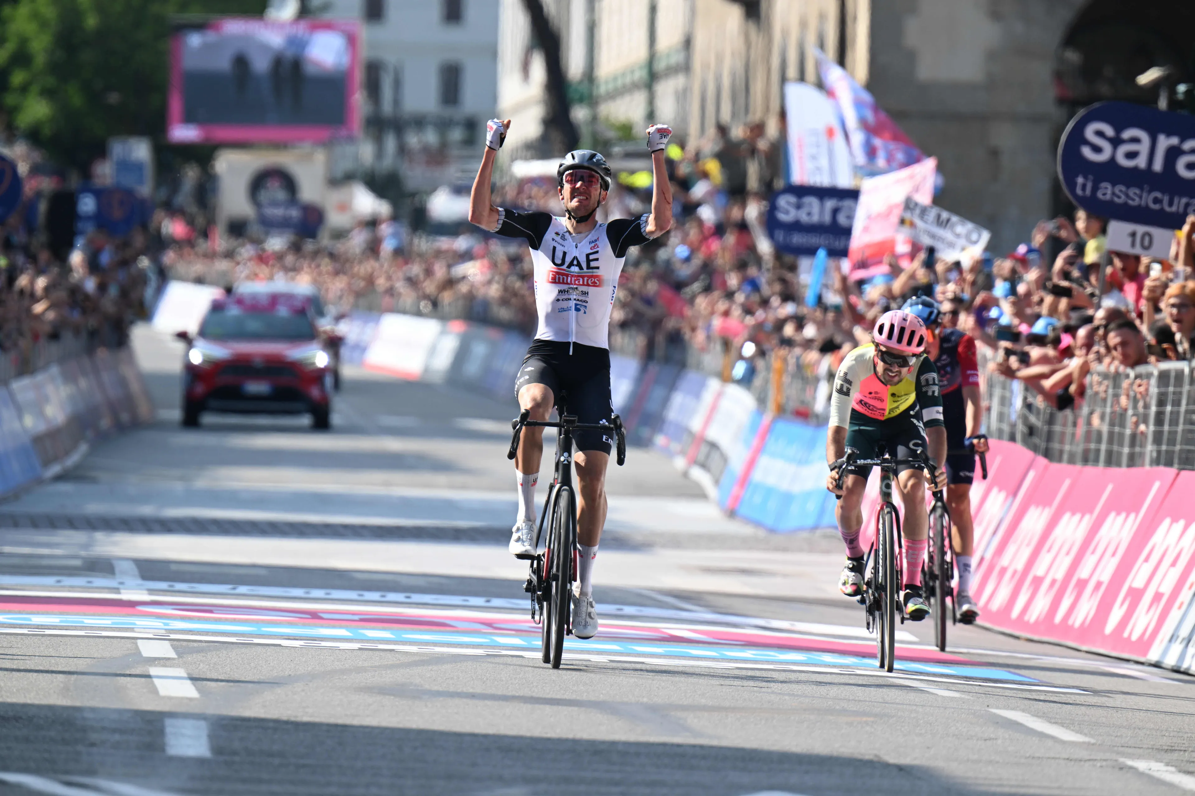 José de Cauwer predice una gran decisiva semana de Giro para Brandon McNulty: "Prestará un gran servicio a João Almeida"