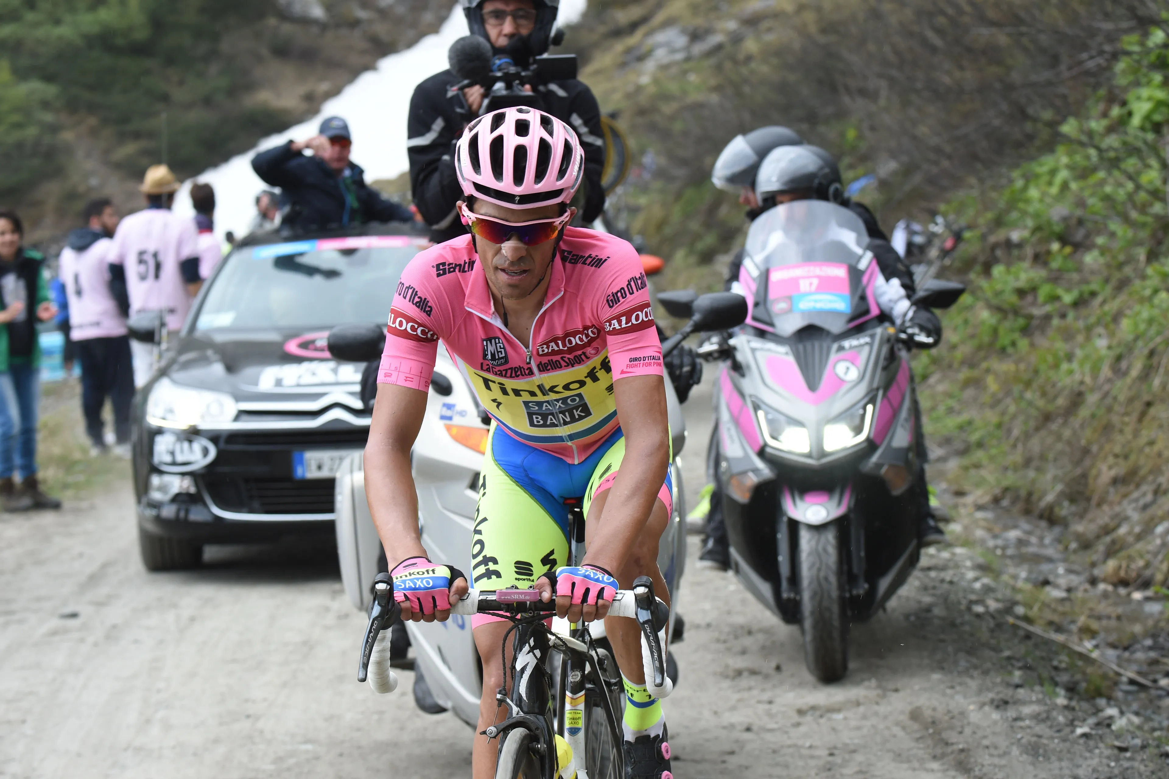 El día que Alberto Contador tuvo que tomar 16 por el frío extremo en el Giro de Italia